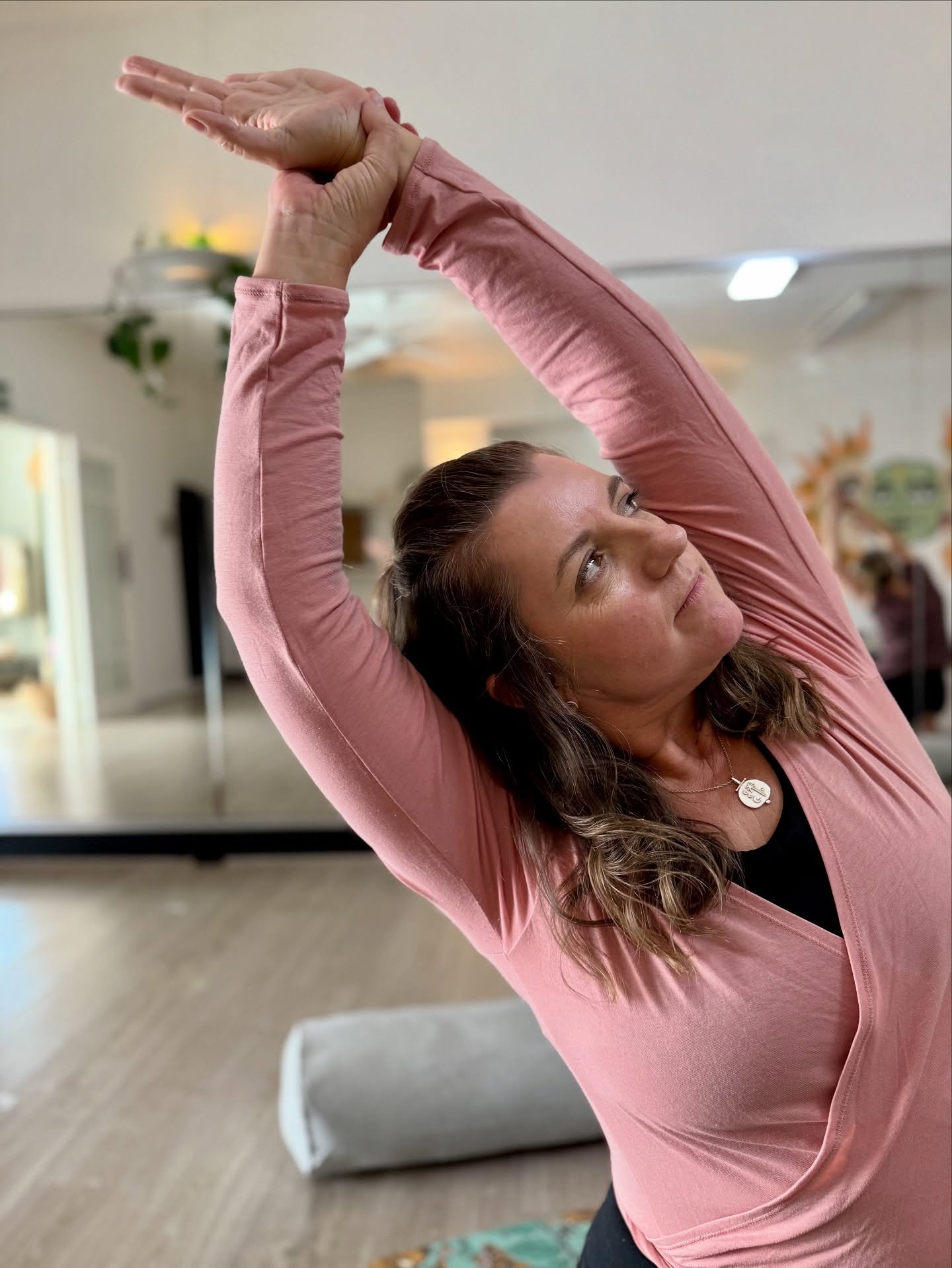 ✨Kerry has dedicated a lot of time to the study and inquiry of Myoyin, which is a form of Myofascial Release combined with the static, floor-based deep tissue stretches of Yin Yoga. 

The practice is AMAZING for releasing stored tension, improving en