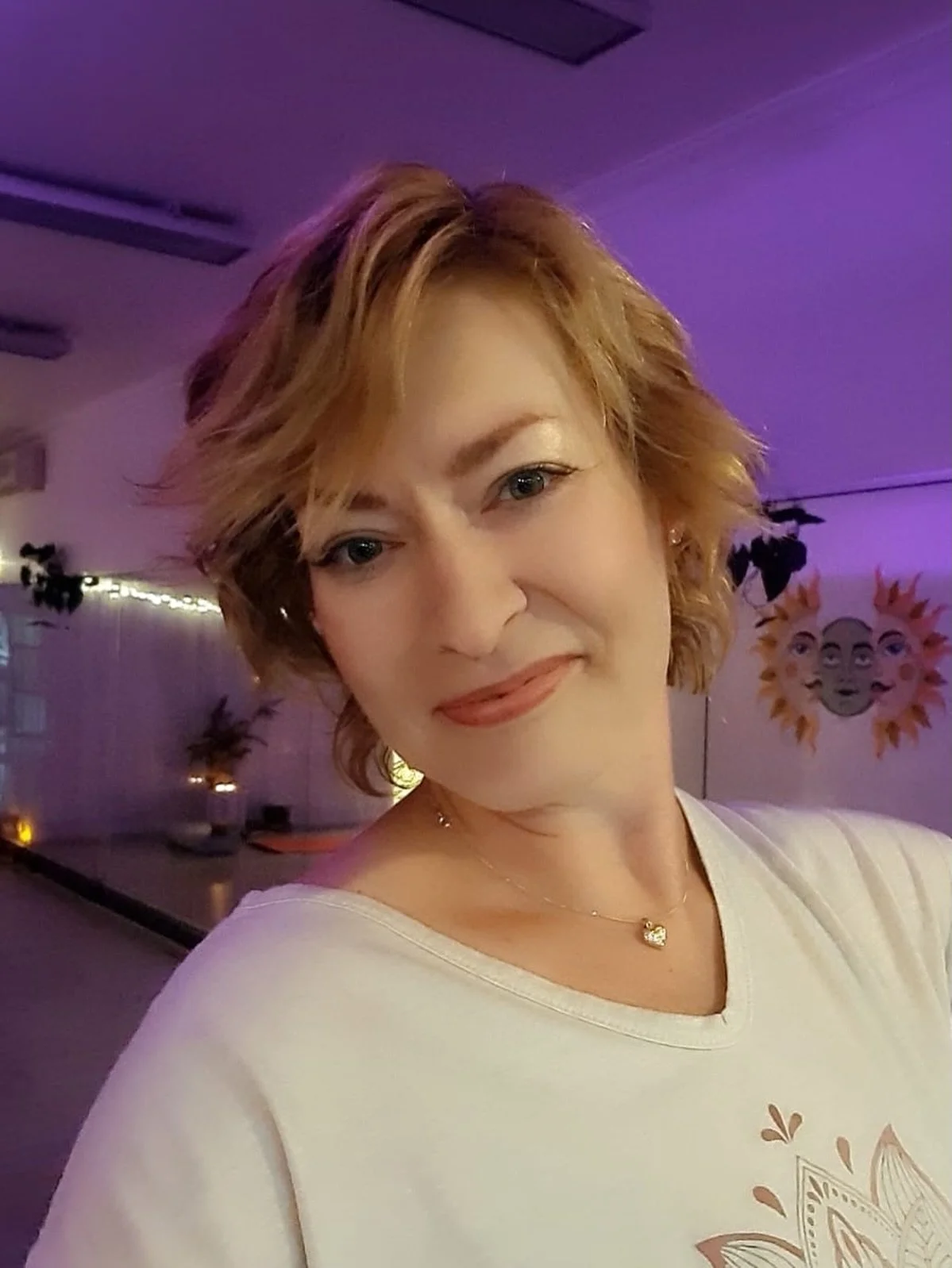 Kat✨ is one of our newest teachers at Shala, bringing her experience of the practice to our community. She is also being the biggest help whilst Mars is away. 

Come and learn from Kat this evening, Wednesday 18th March:

✨5.30pm Flow
✨7pm Begin

#se