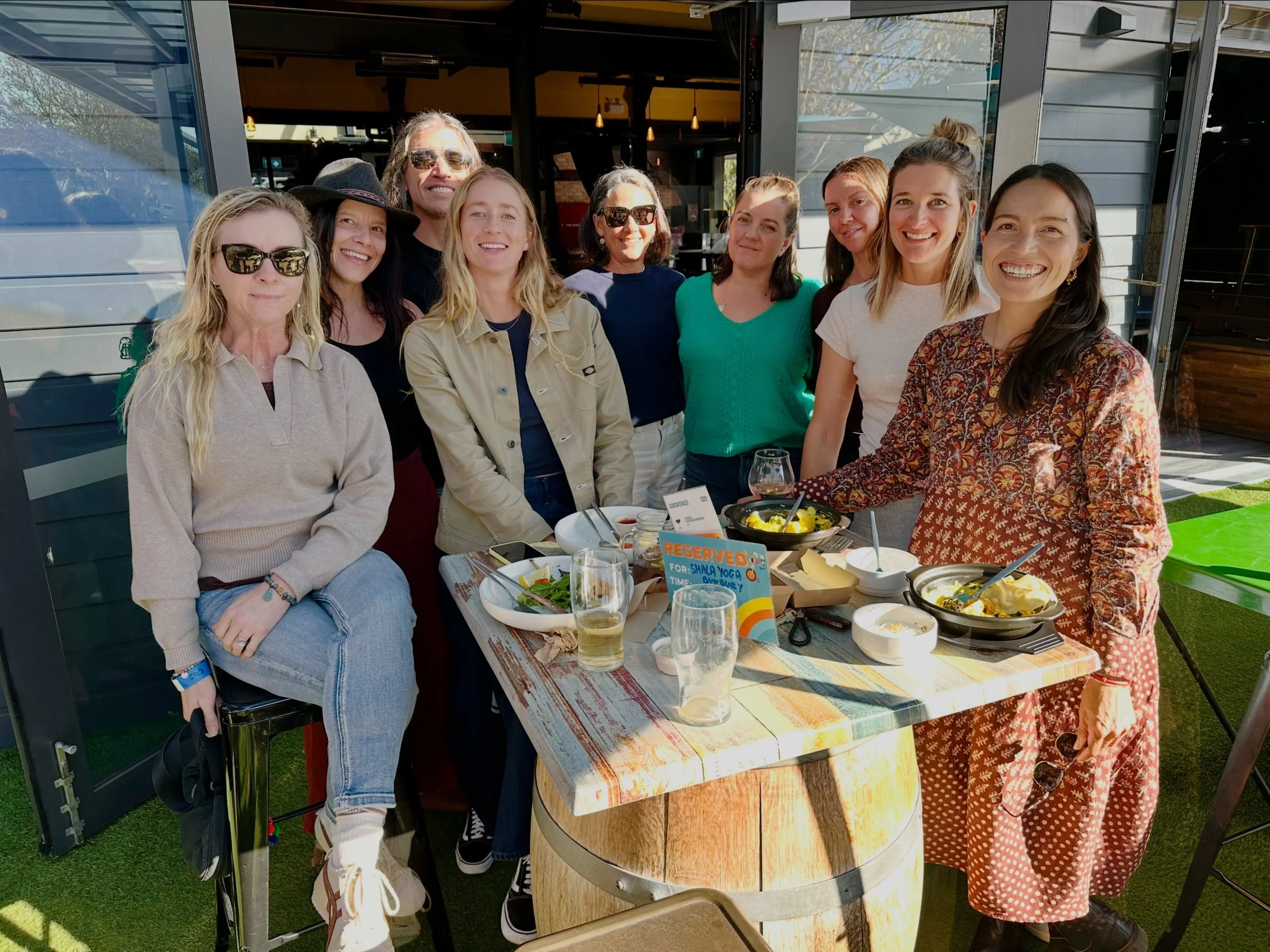 In good company! Love it when us teachers get together ☺️✨

#seeyouintheshala #shalayoga #shalateachers