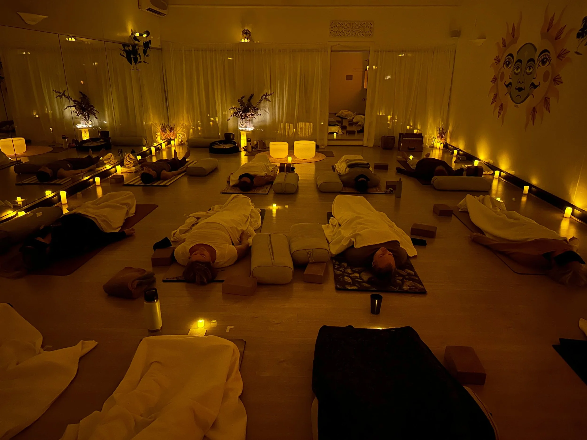 A Full House for Winter Wellness ONEderland 🕯️❄️🤍

What a beautiful afternoon we shared together on Saturday.

Our Winter Wellness ONEderland was a full house, with the studio glowing in the warmth of candlelight as our community gathered to slow d