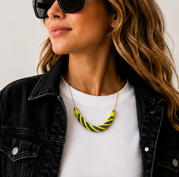 rebel twist necklace 2.png