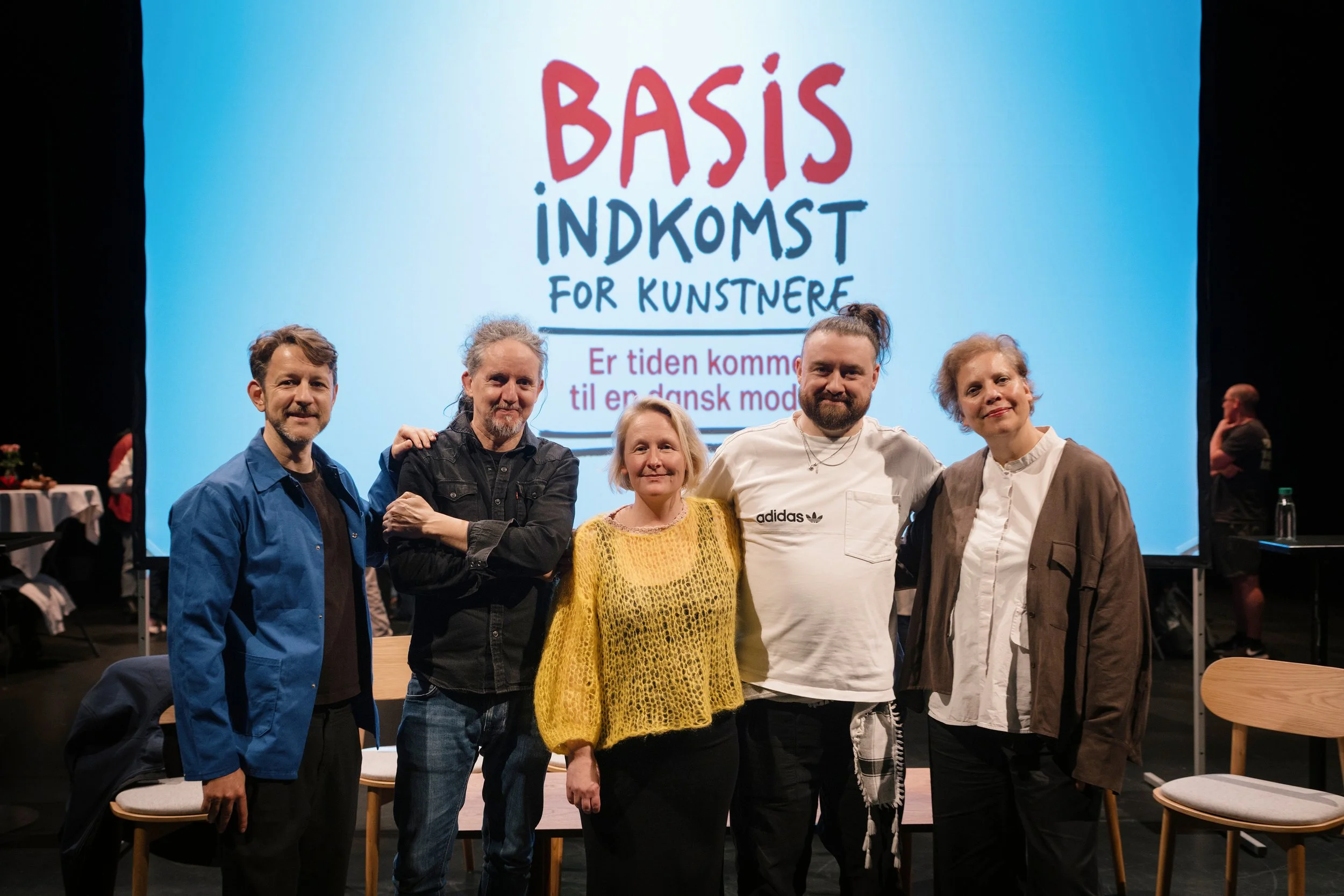 basis-indkomst for kunstnere: Er tiden kommet til en dansk model?
