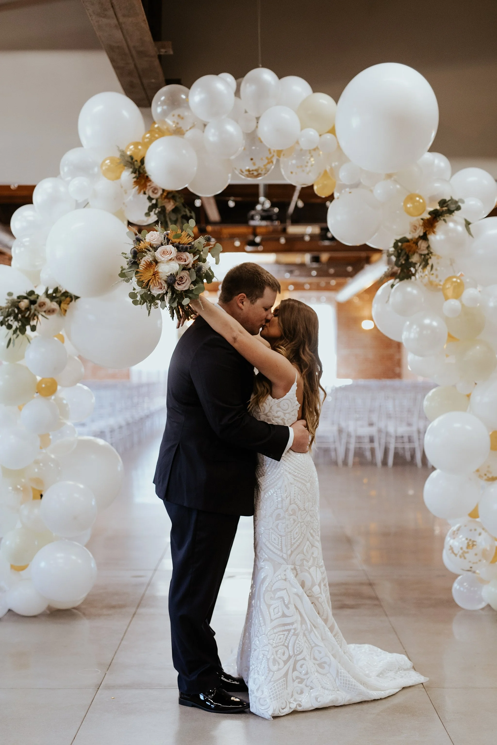 The Omar Arts and Events Center Wedding in Midtown Omaha Nebraska  - Trin Jensen Photography_0020.jpg