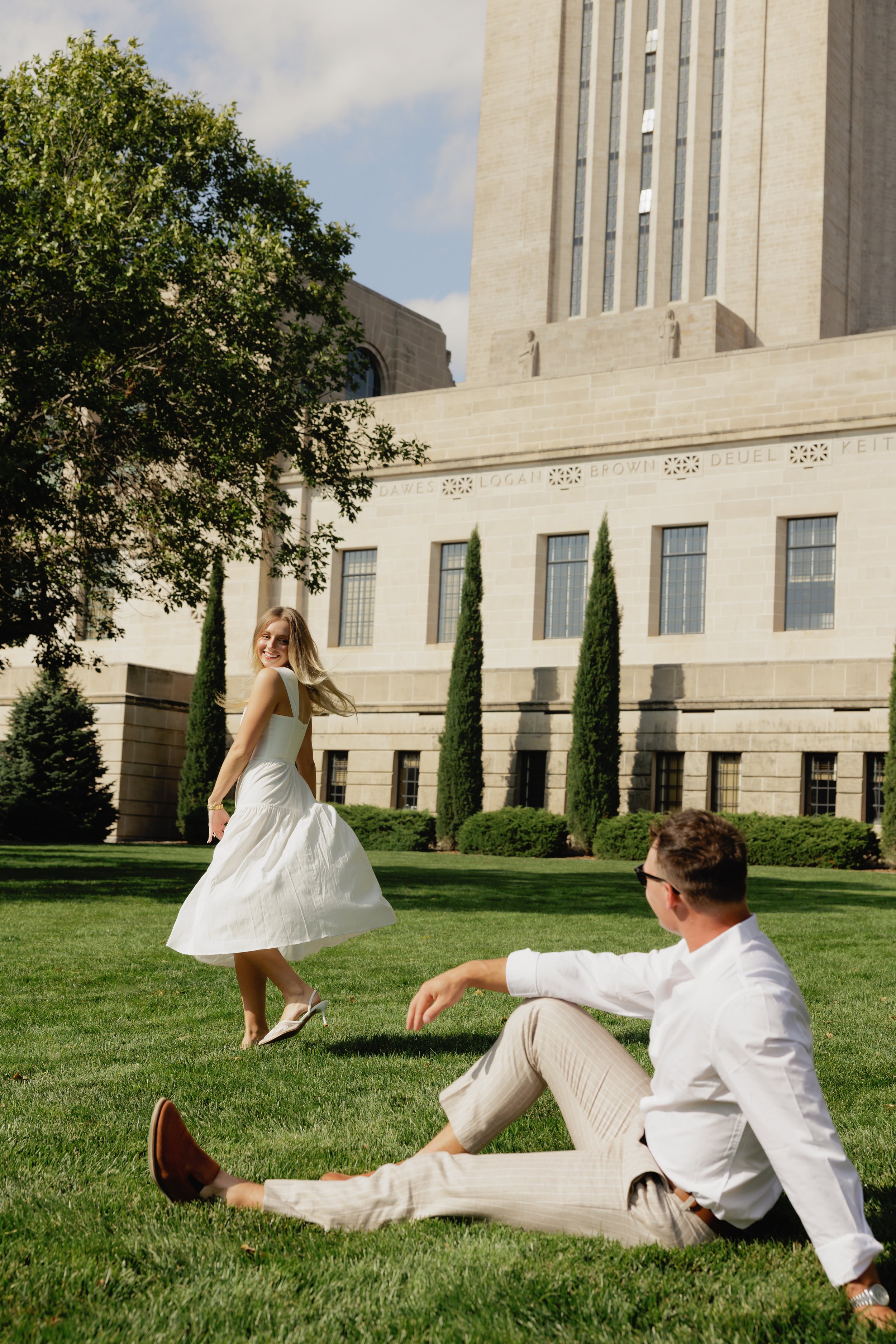 Dreamy Lincoln Nebraska State Capitol Engagement Session 