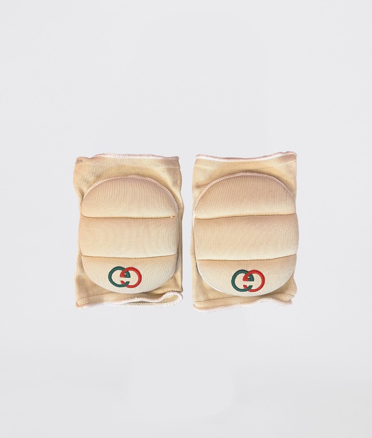 GUCCI KNEEPADS