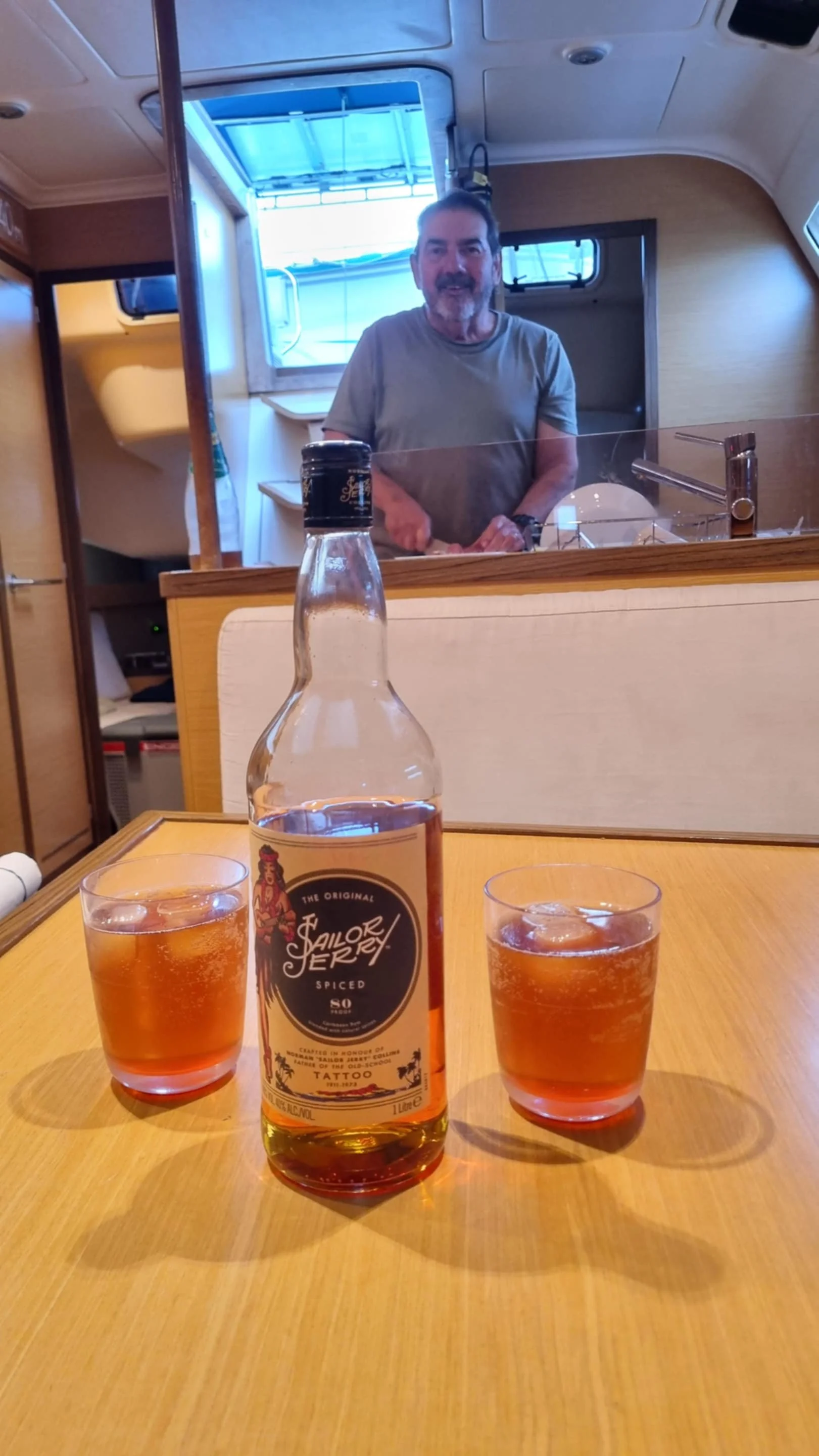 c6f84126-f5ff-4dfc-ad47-0b87627eefd2.jpg