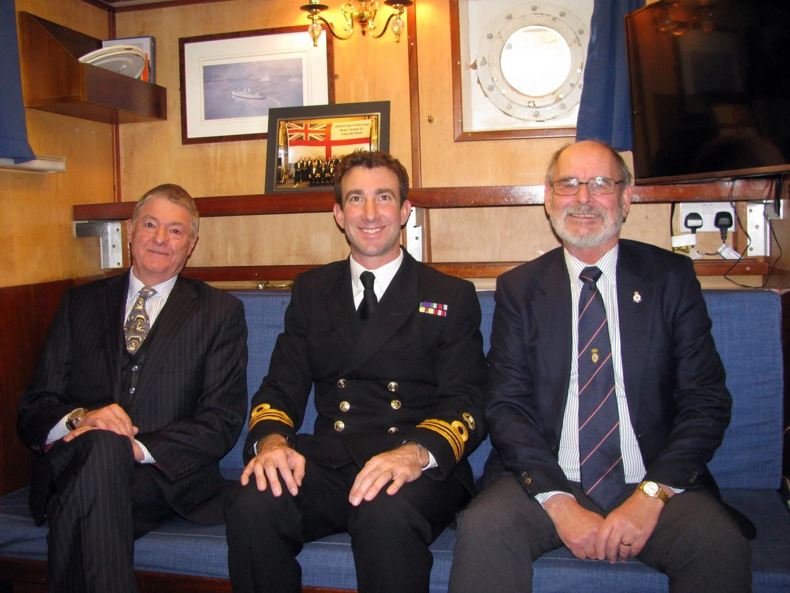 HMS Cattistock lunch 12 Dec 2017 (1).JPG