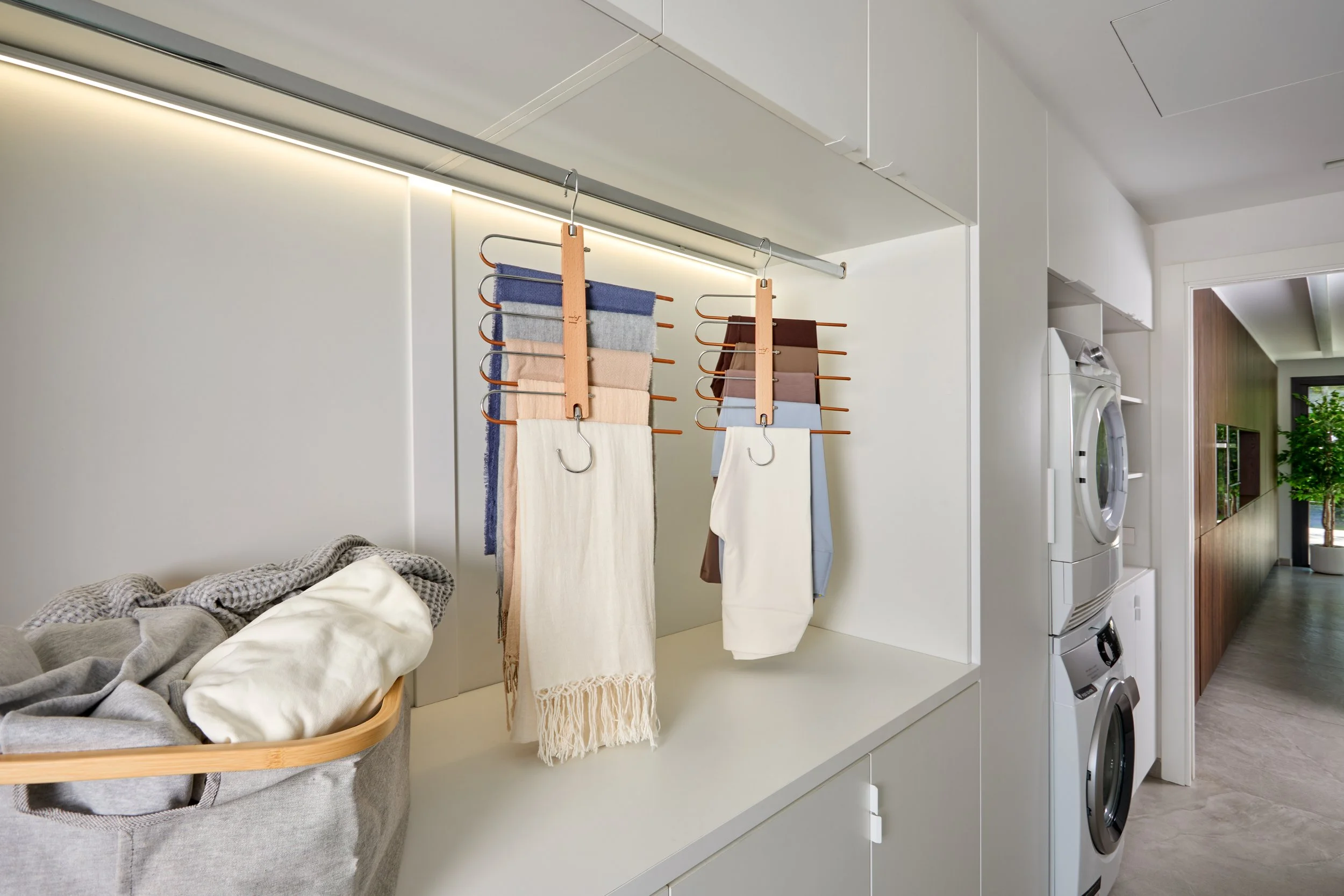 HangSage Hangers 29_07_20253619.jpg