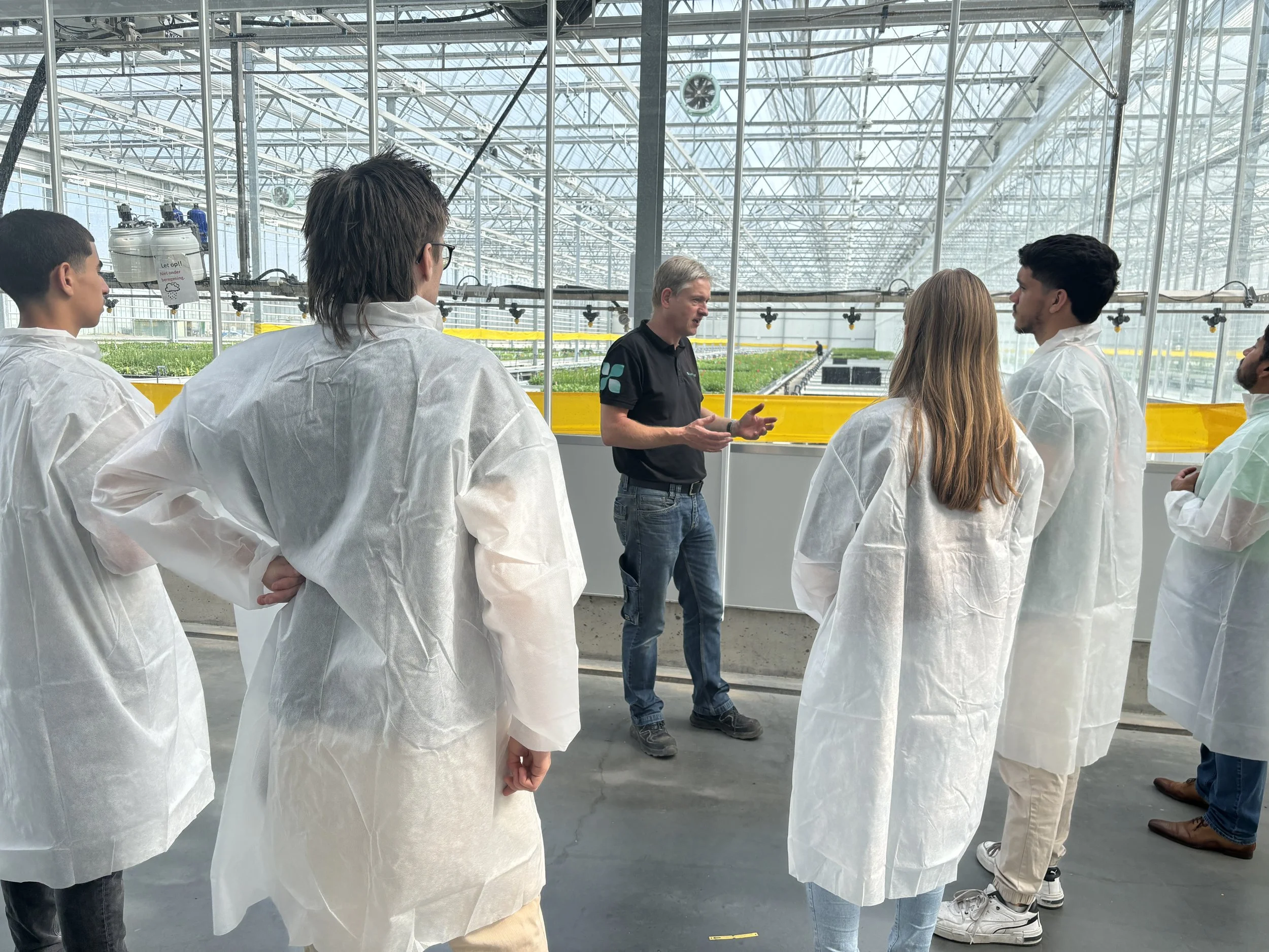 HilverdaFlorist 29aug24.JPG