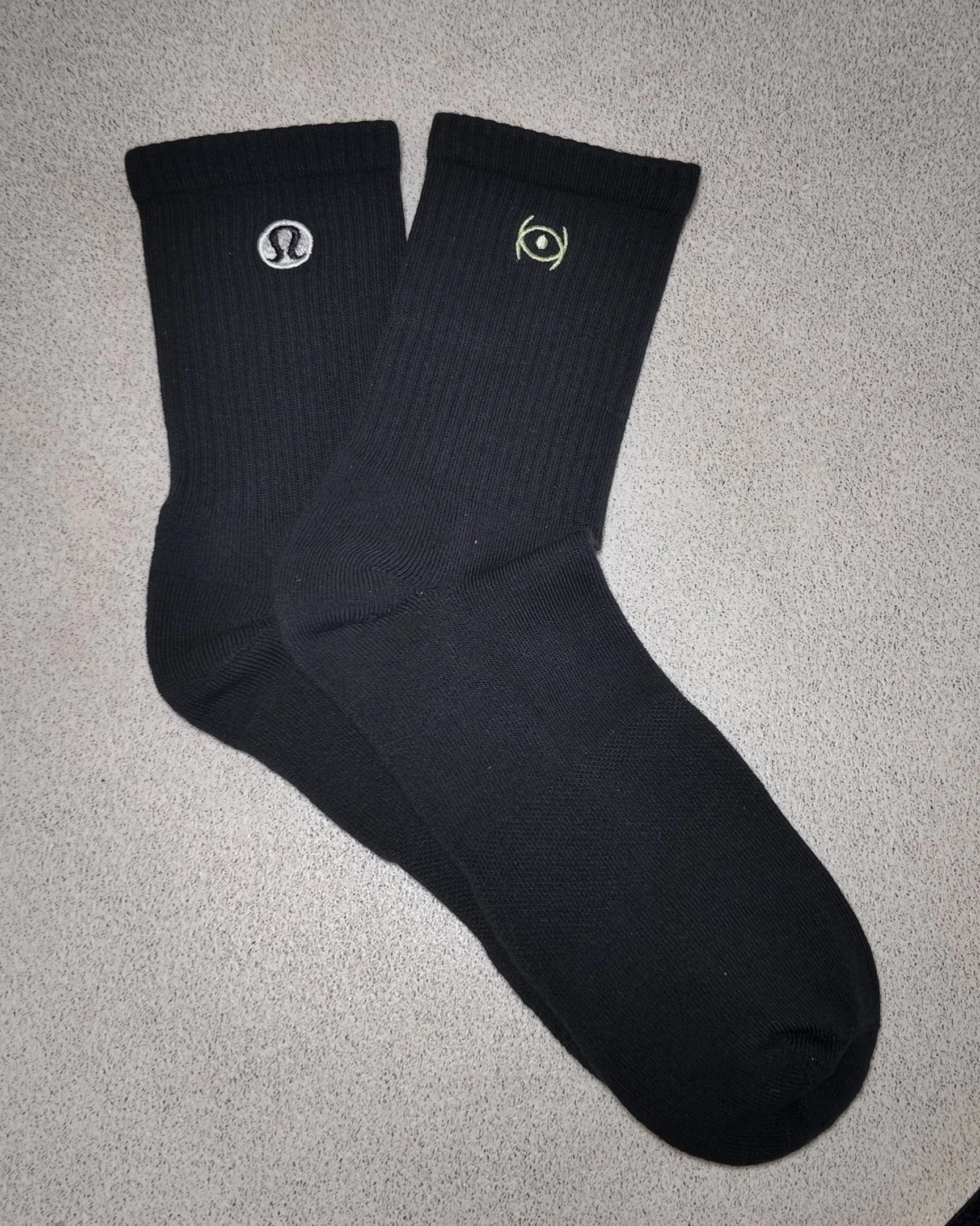 Confidence Club × lululemon – Signature Daily Socks black Confidenceclub.me logo eye embroidery