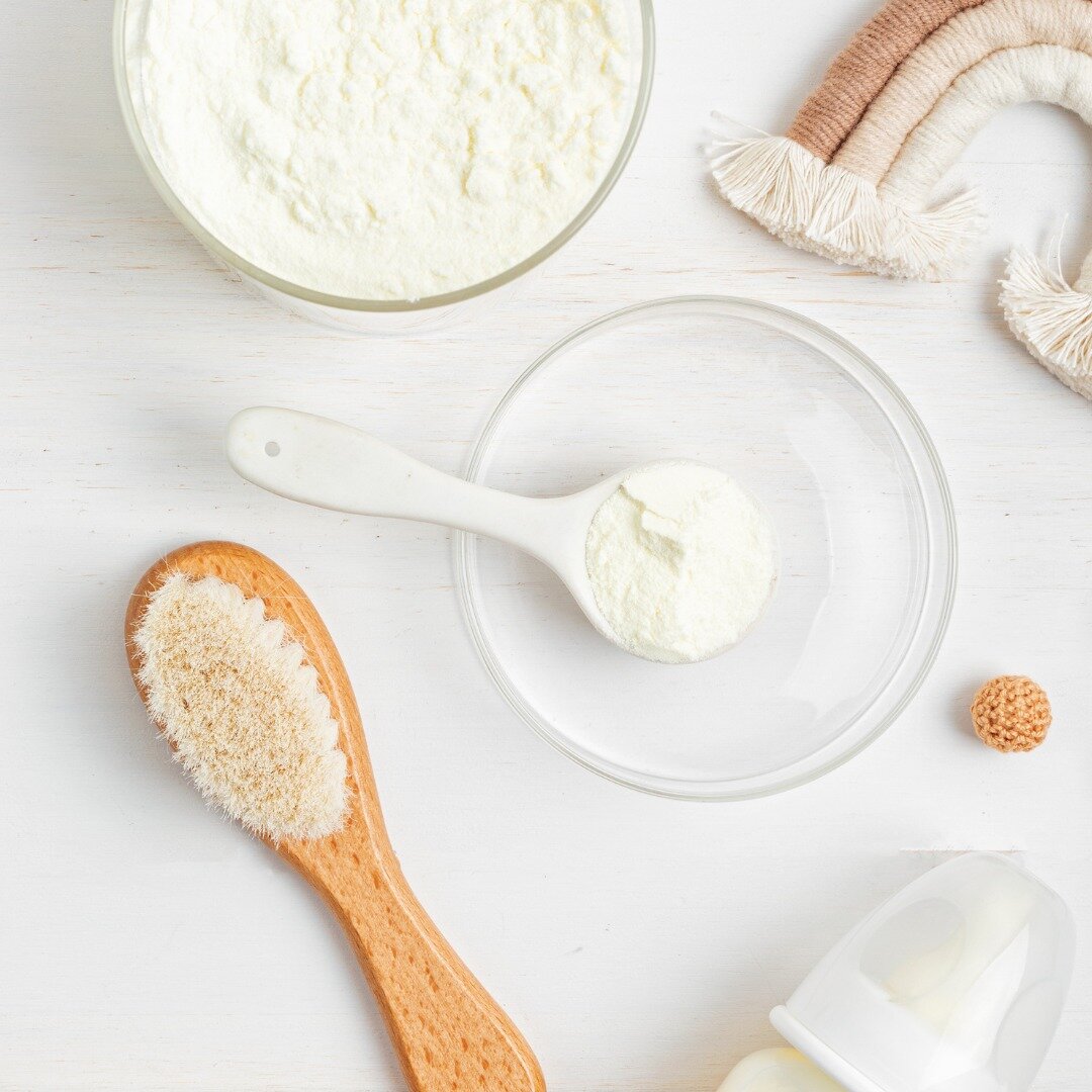 🌿 Choosing Organic Baby Formula: What to Look For 🌿
When selecting an organic baby formula for your little one, it's important to consider several factors to ensure you're making the best choice for your baby's health and well-being. Here's what to