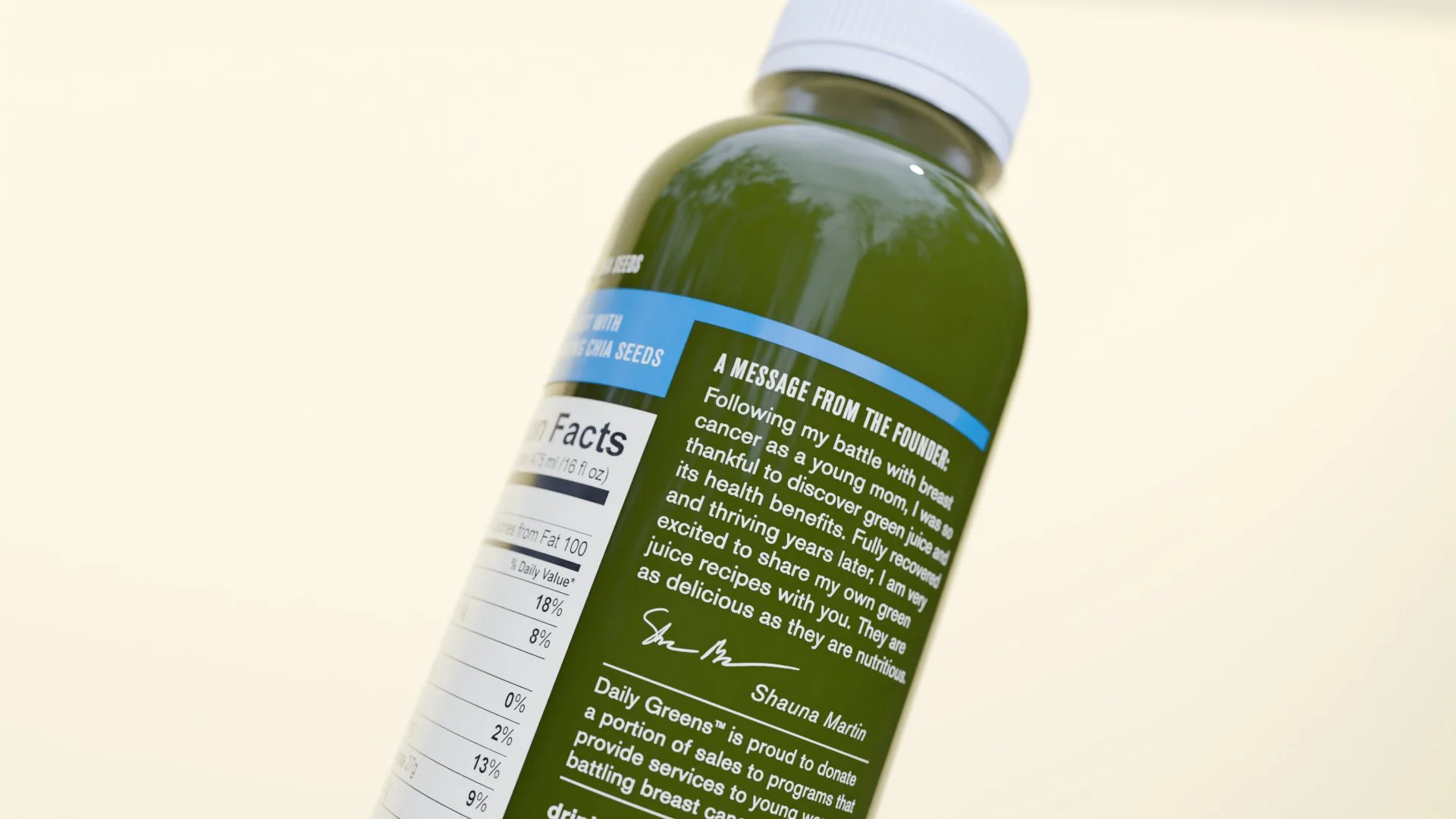 Daily_Greens_3D_Bottle_Detail_V2_r1.jpg