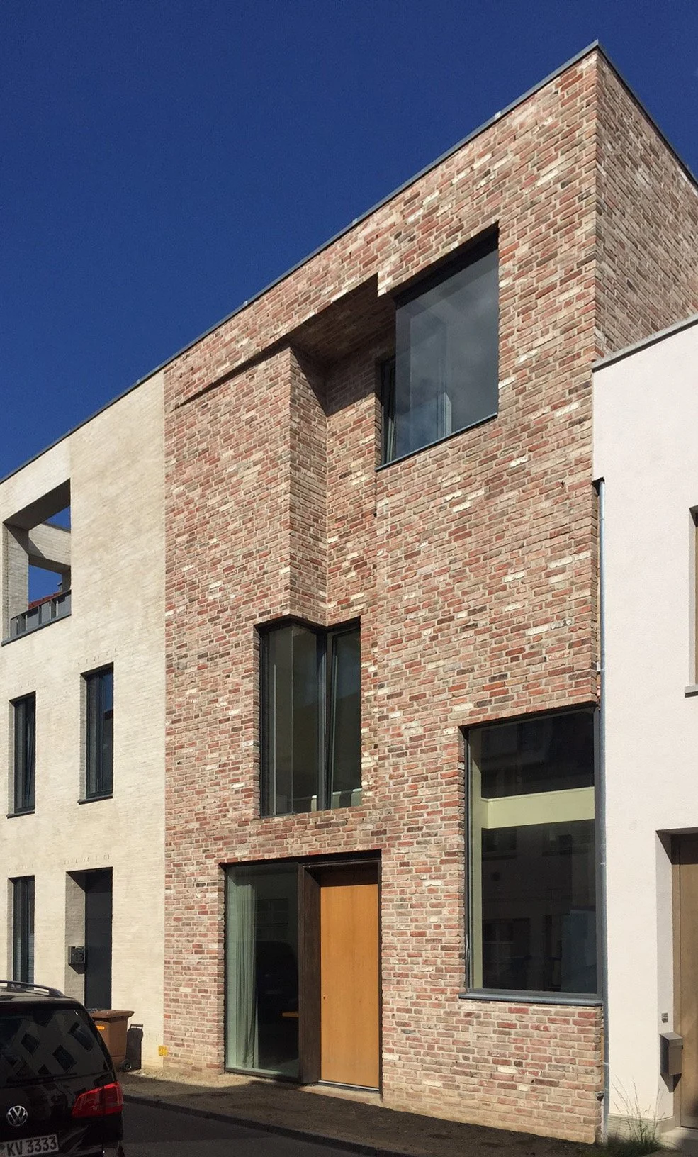 NEUBAU AN DER MAUER 15