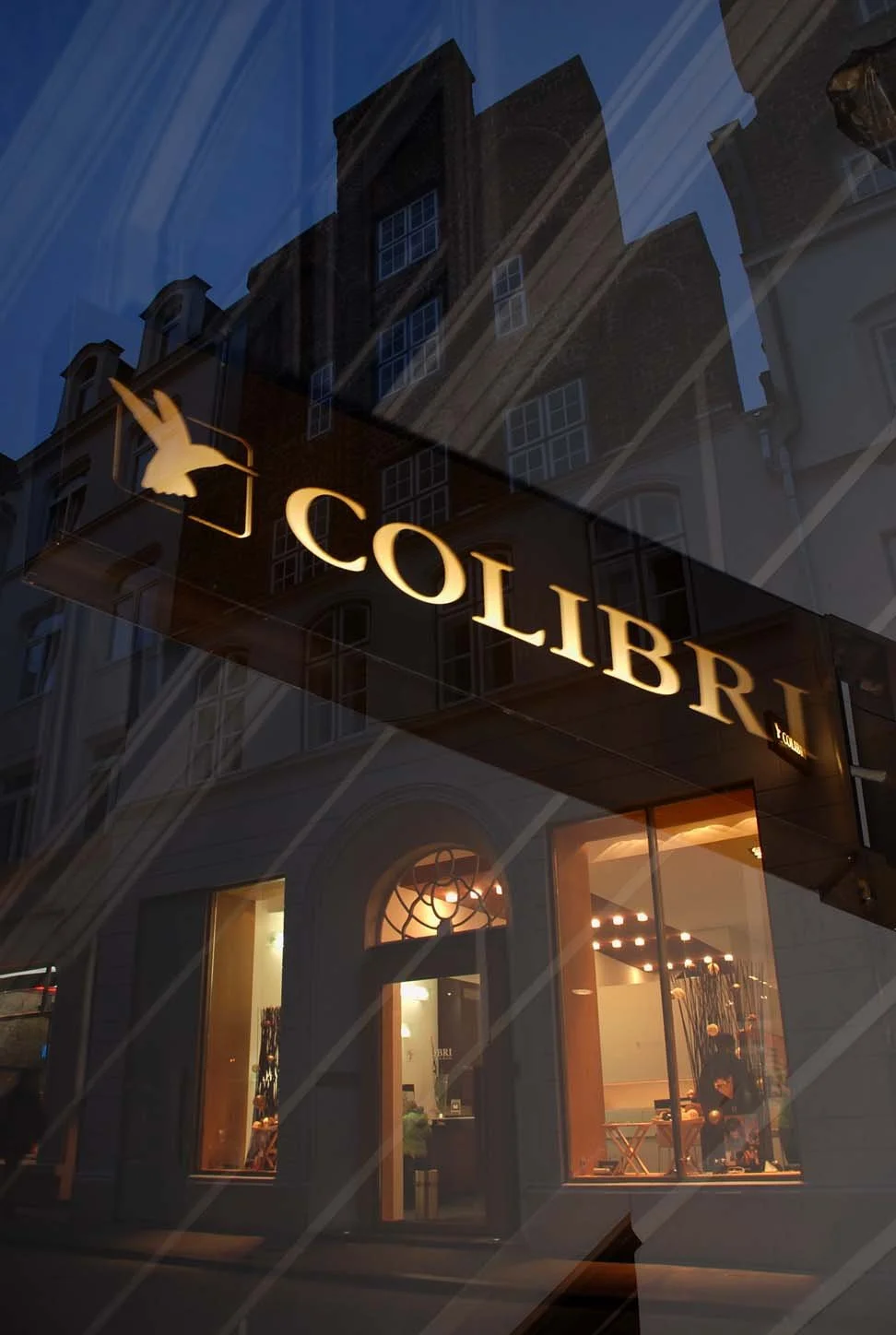 INNENRAUMKONZEPT BRILLENGESCHÄFT COLIBRI