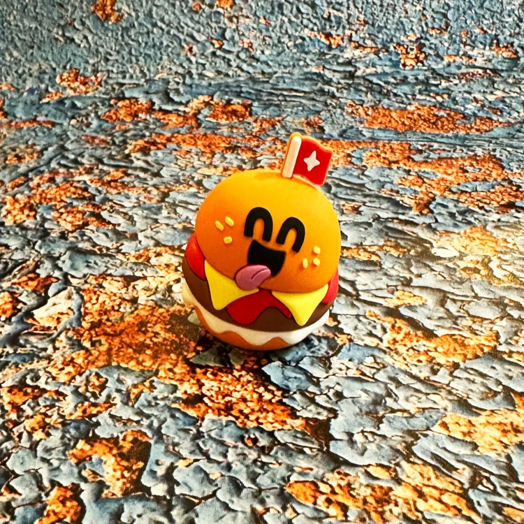 Lil Unit burger figurine