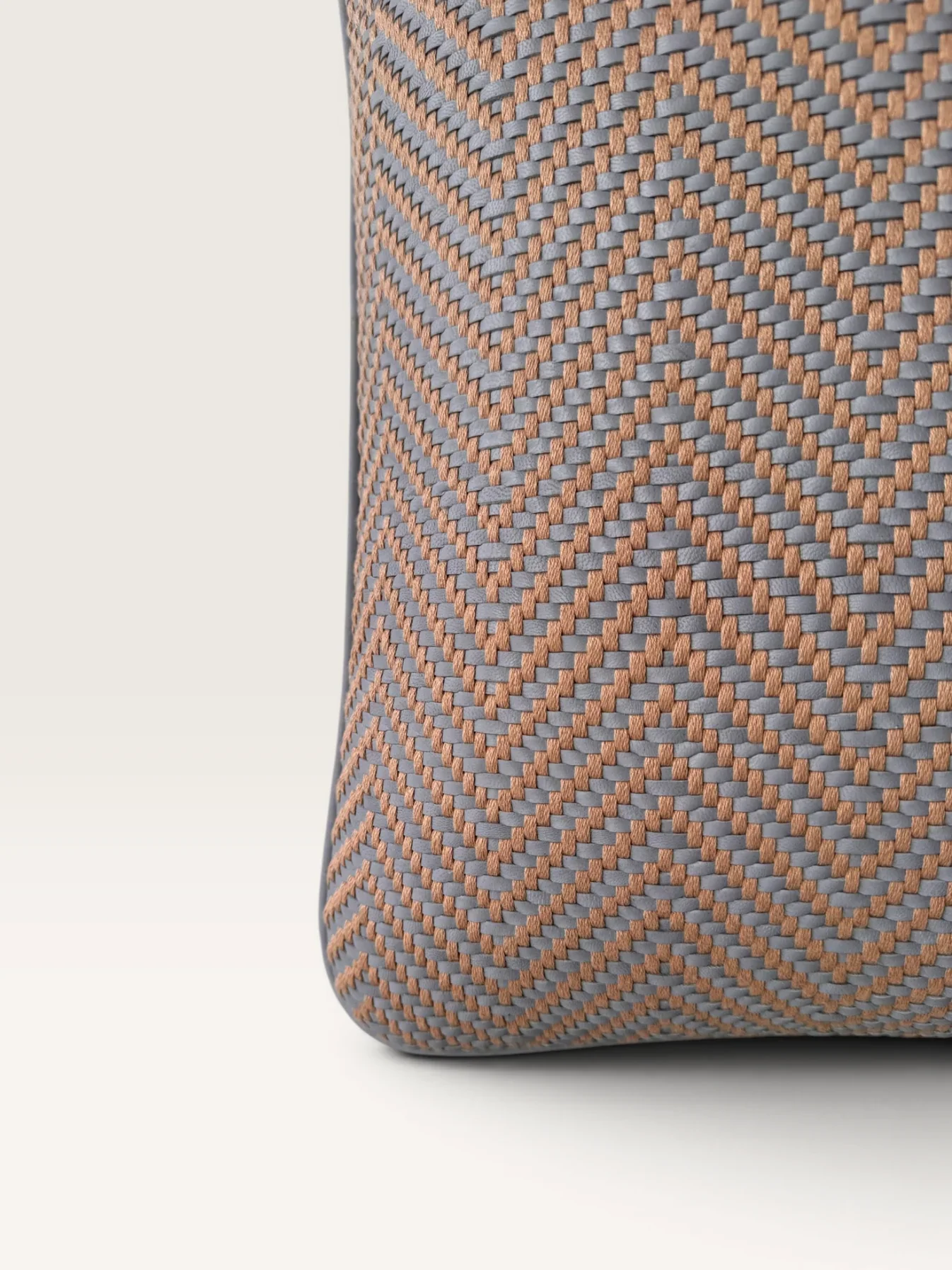 The KS Group - COURTIN | Cushioin | Chevron I Sky Beige 5.webp