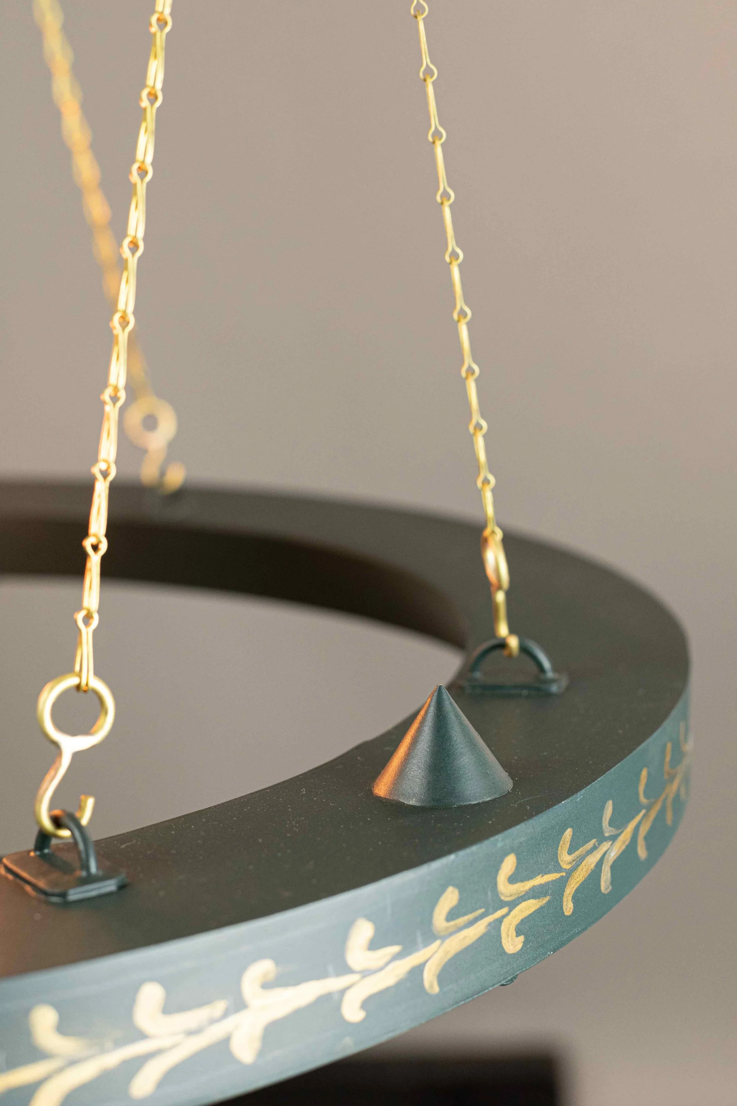 Oil suspension with 3 lights 3.jpg