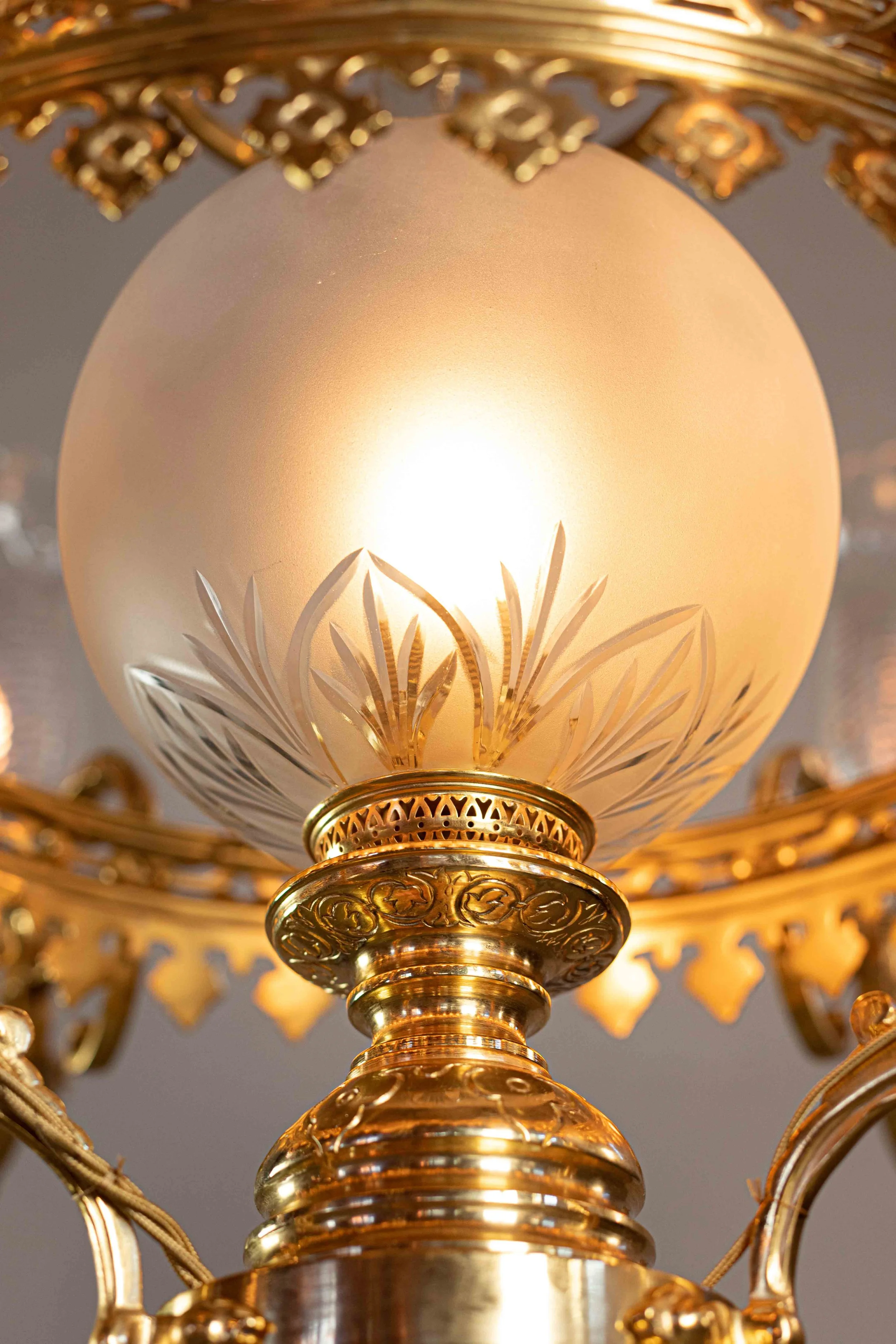 Neo orientalist chandelier 3.jpg