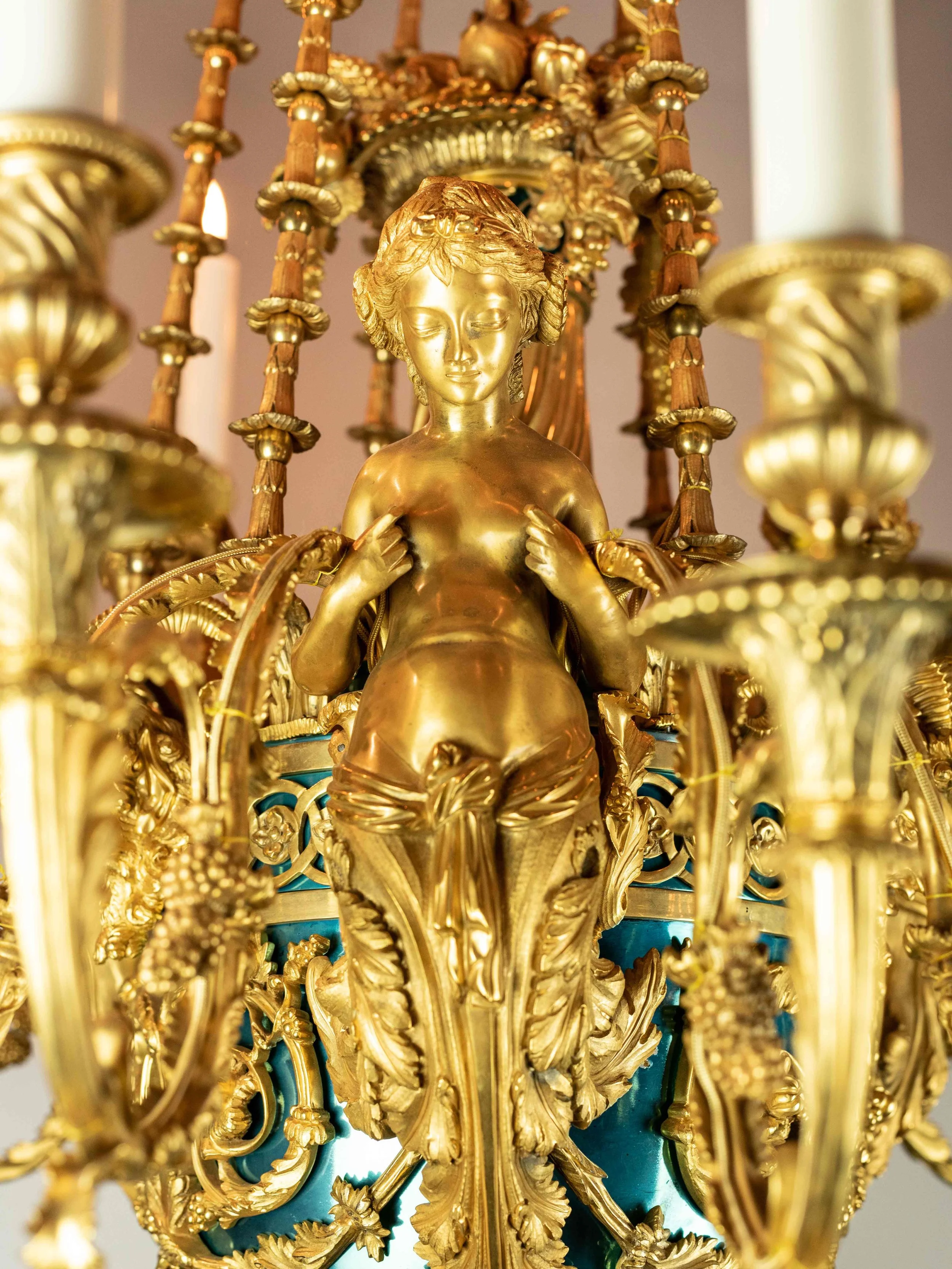 Marie-Antoinette Chandelier 8.jpg