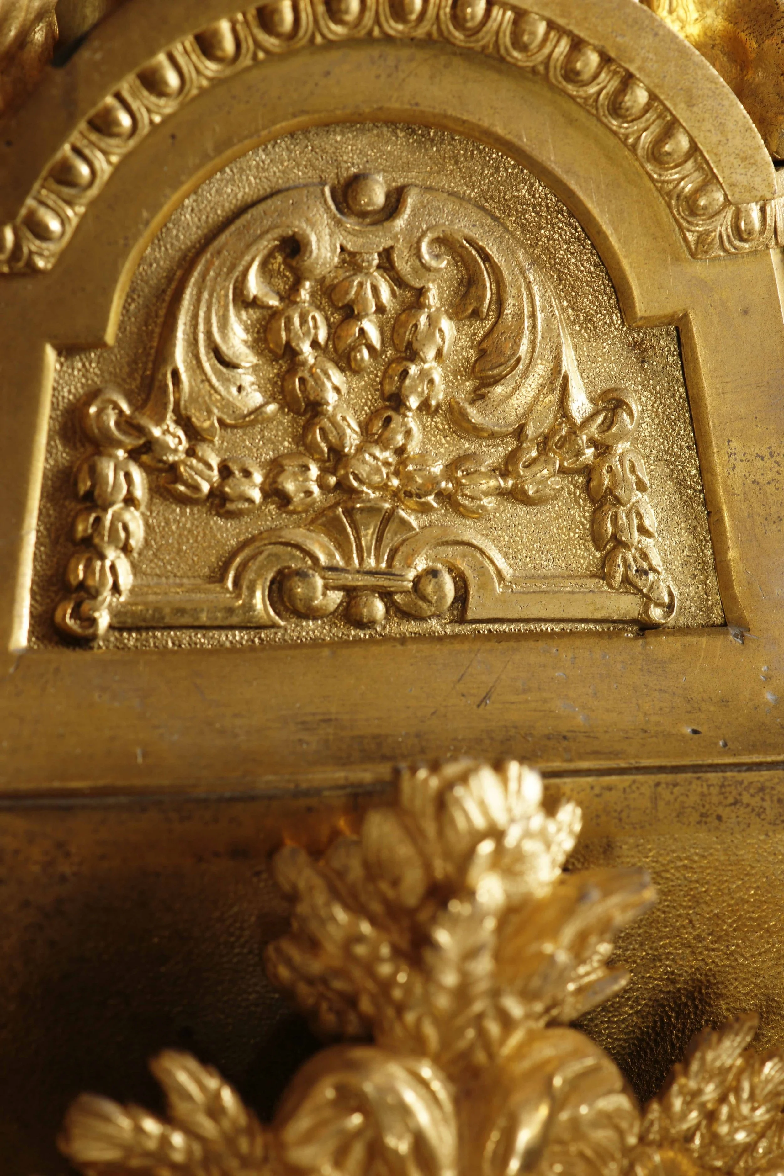 Boulle 4 Seasons Chandelier 7.jpg