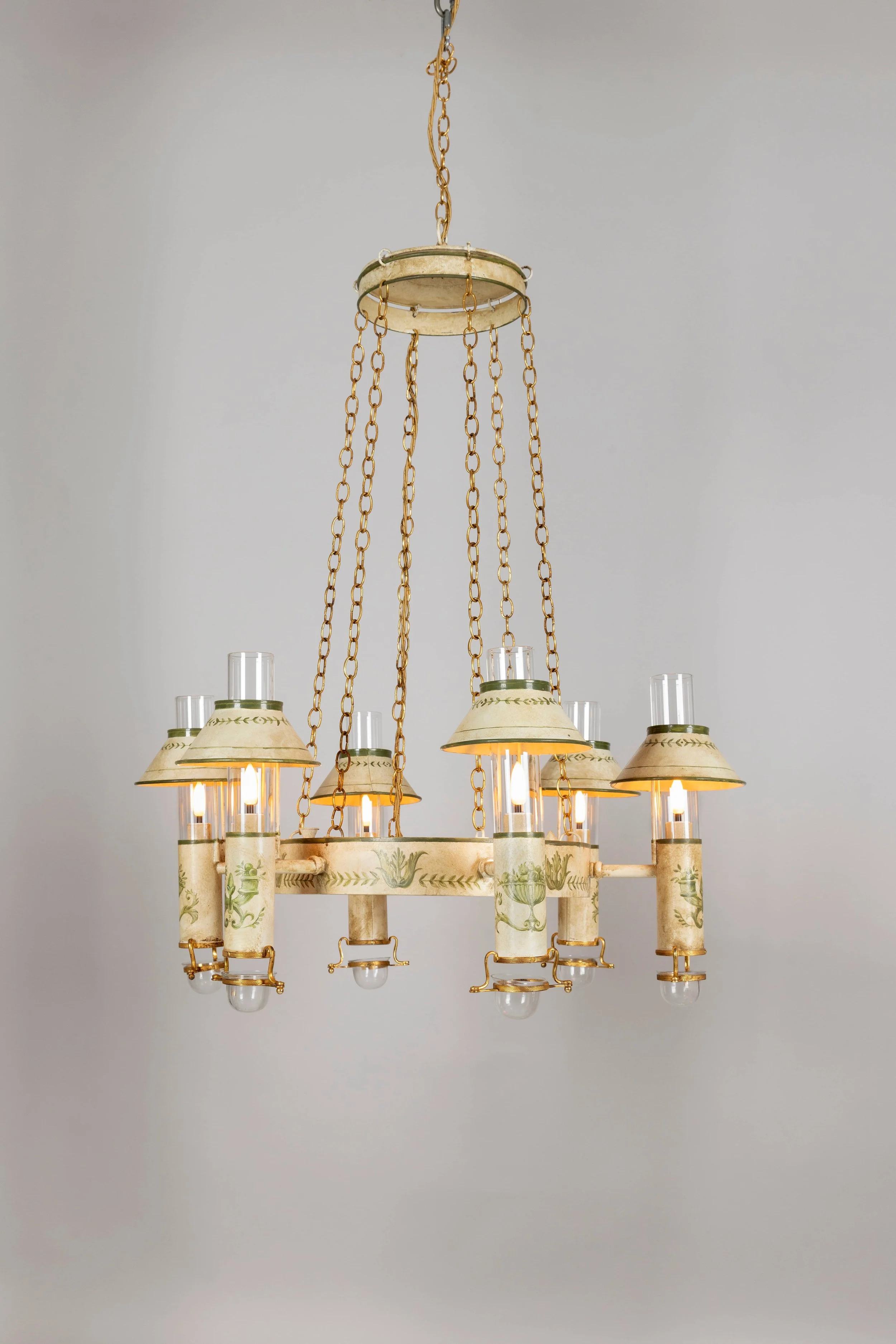 Oil chandelier from Bussy Rabutin 1.jpg