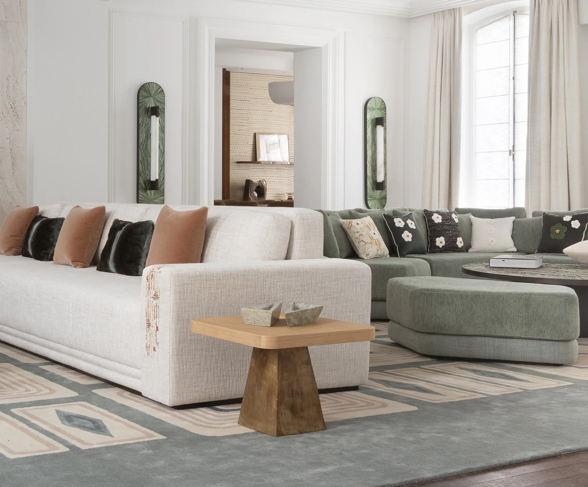 STEPHANIE COUTAS | Venus Table