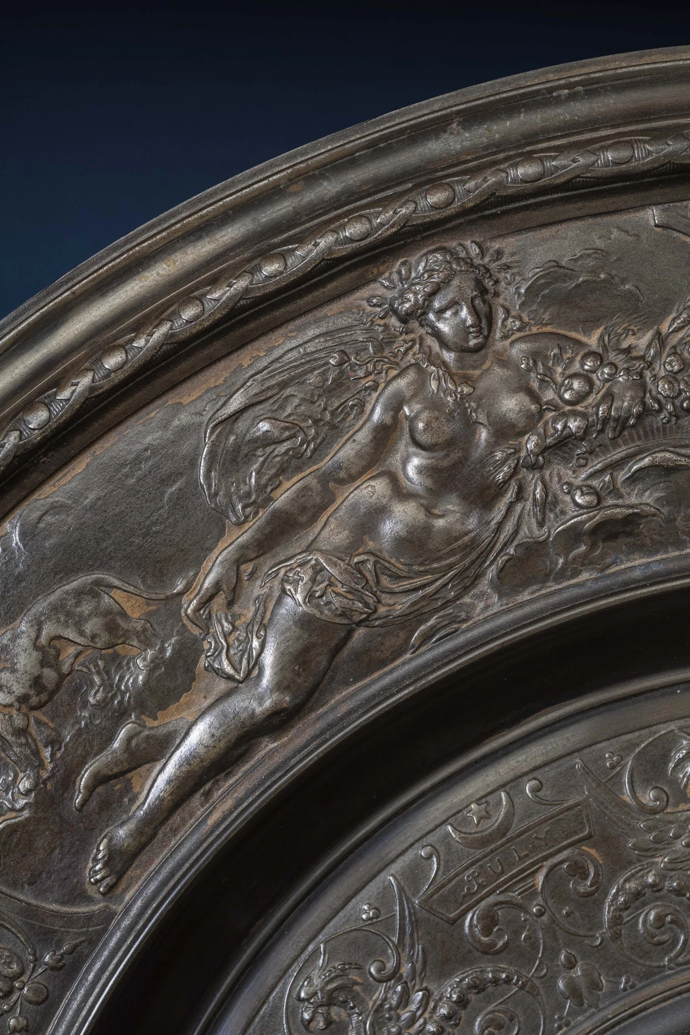 Set of 9 Neo-Renaissance Presentation Dishes 28.jpg