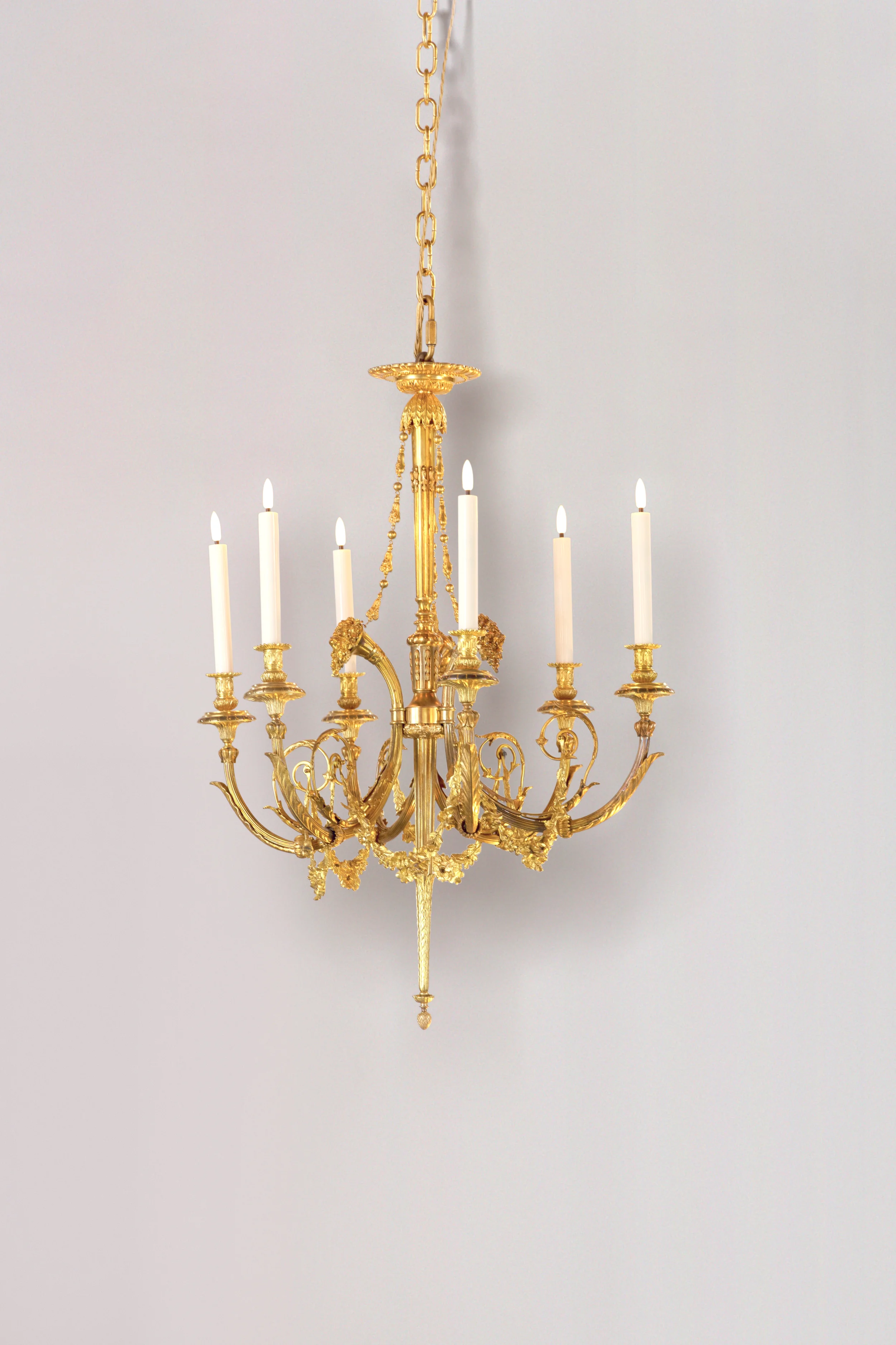 Small chandelier Neo-Louis XVI .webp