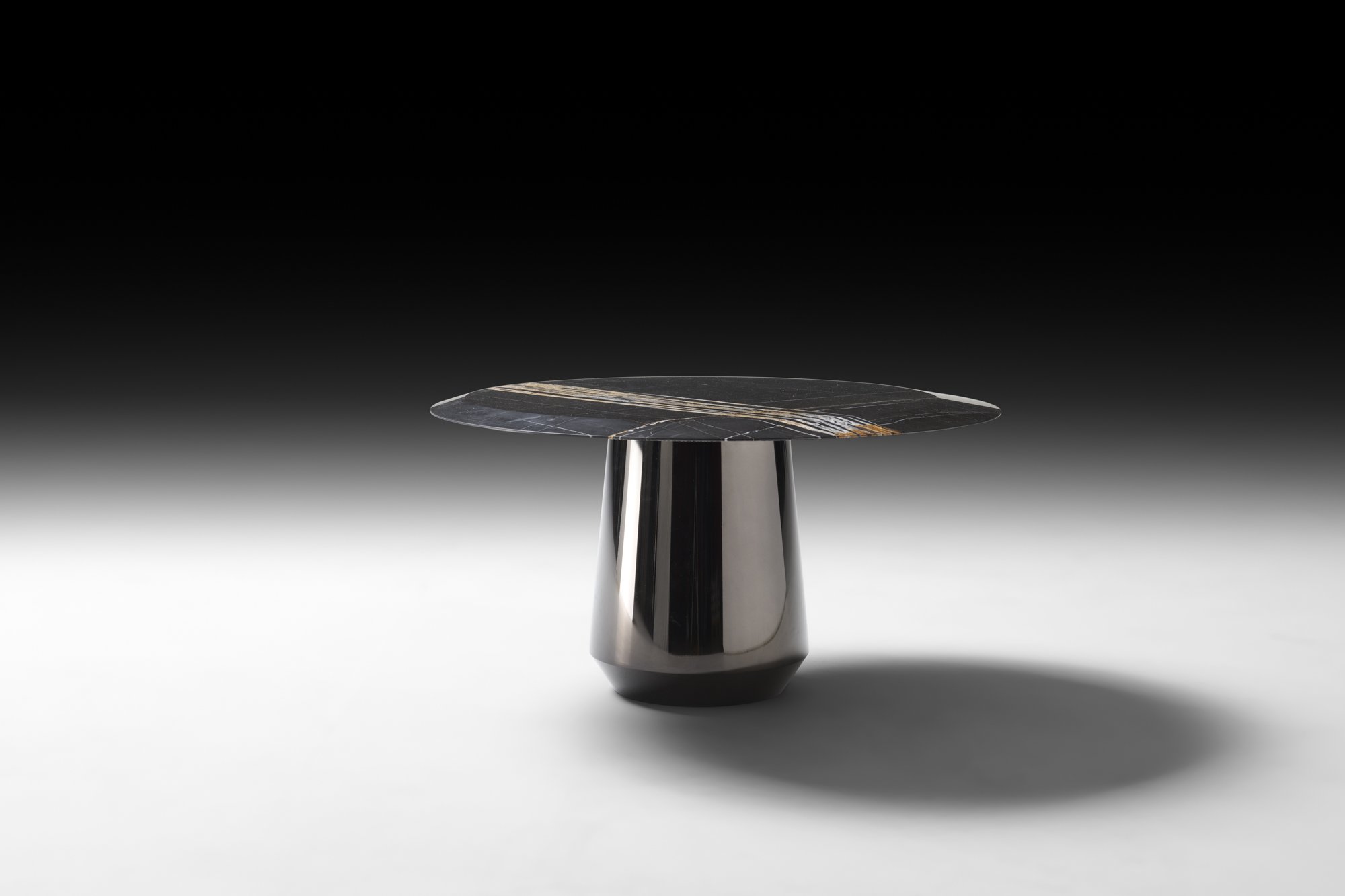 NEUTRA_Coronae_coffee table_design by Migliore+Servetto_ph credits Leo Torri_01.jpg