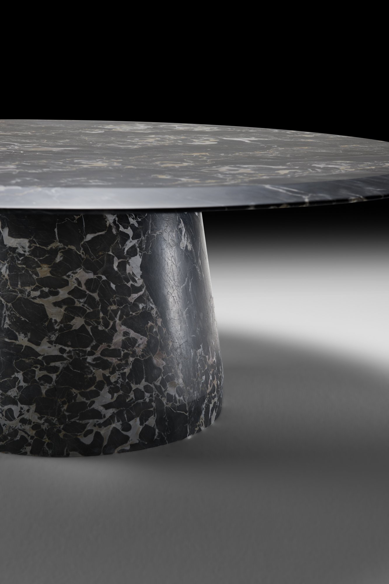 NEUTRA_Coronae_coffee table_design by Migliore+Servetto_ph credits Leo Torri_04.jpg
