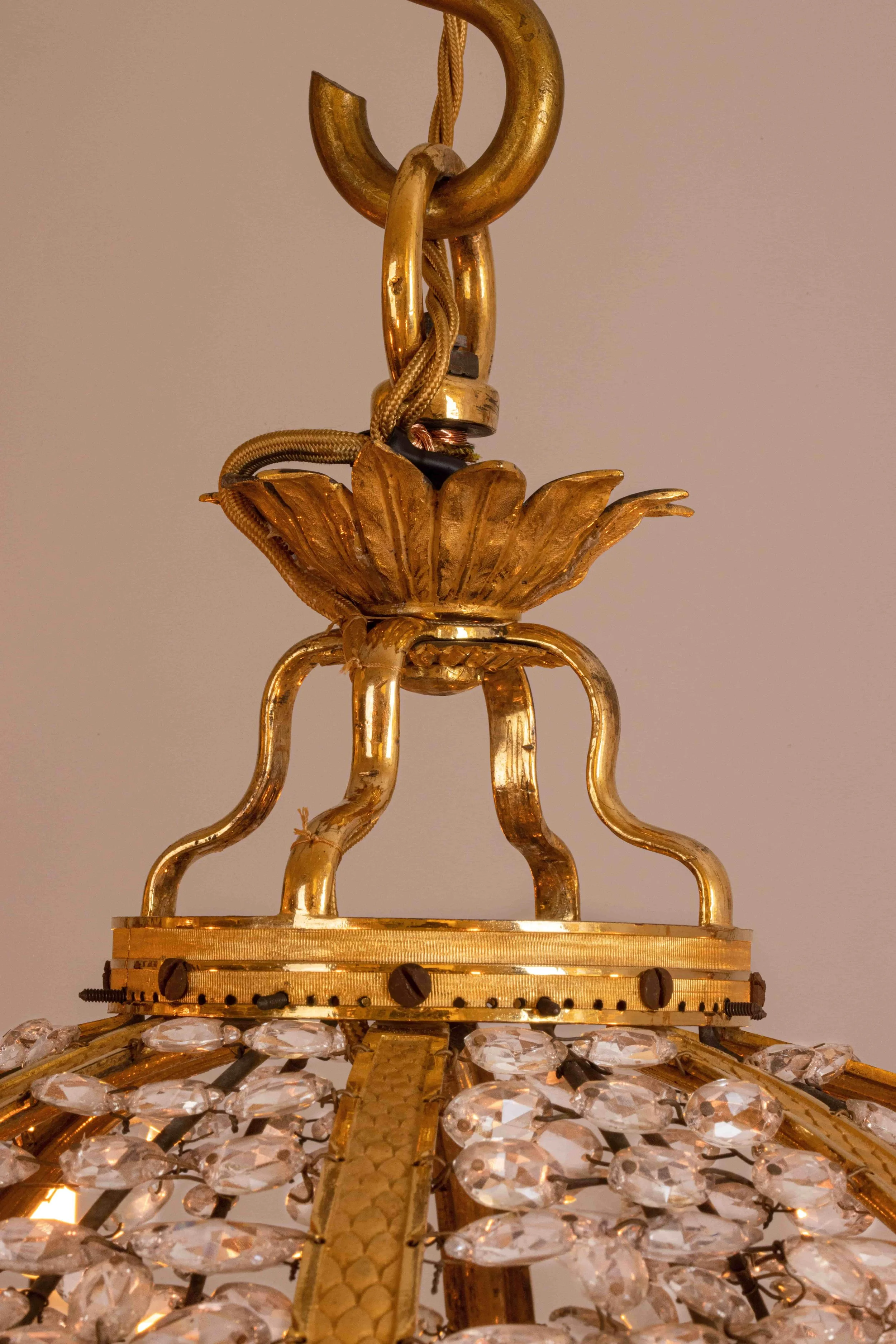 Museum Marmottan Pauline Borghese chandelier 8.jpg