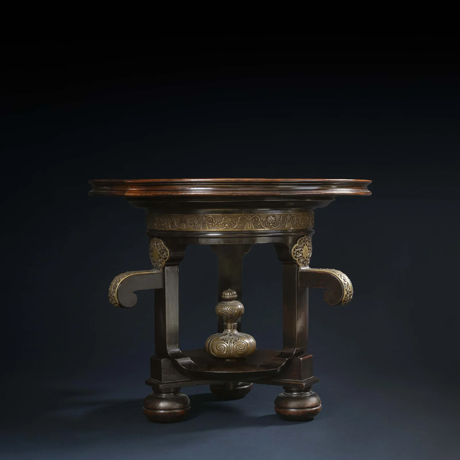 Édouard Lièvre (1829-1886), Japonisme Tripod Gueridon 2.webp
