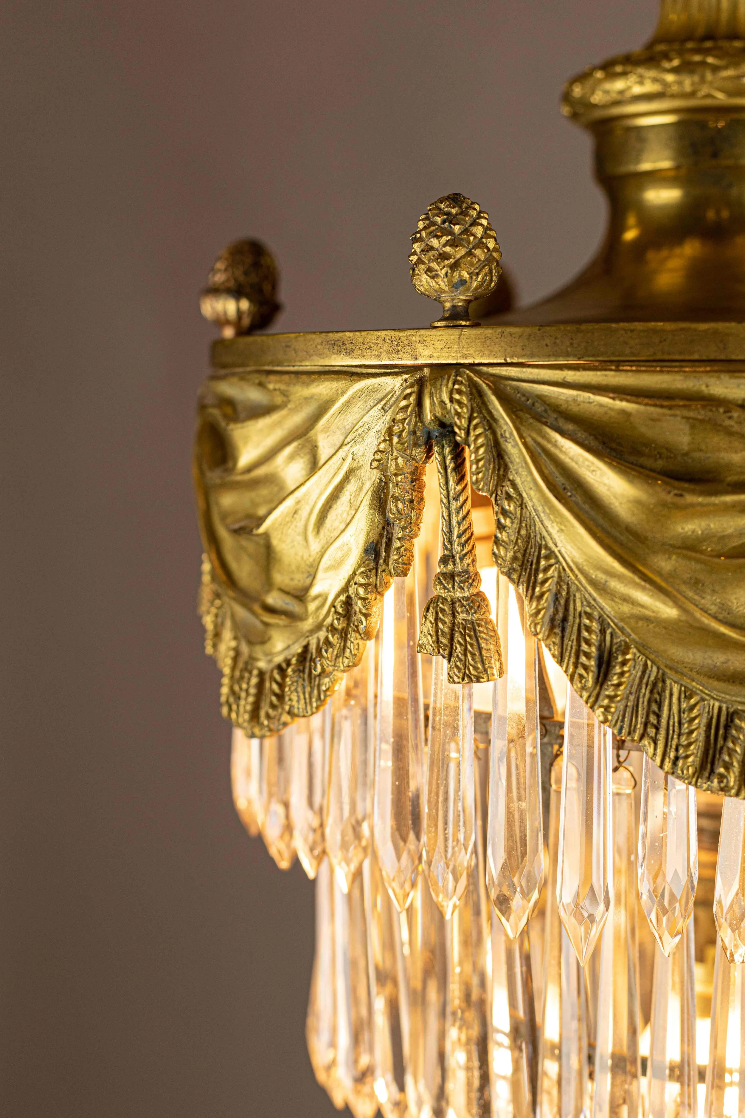 Neo-Classic Crystal Suspension 4.jpg