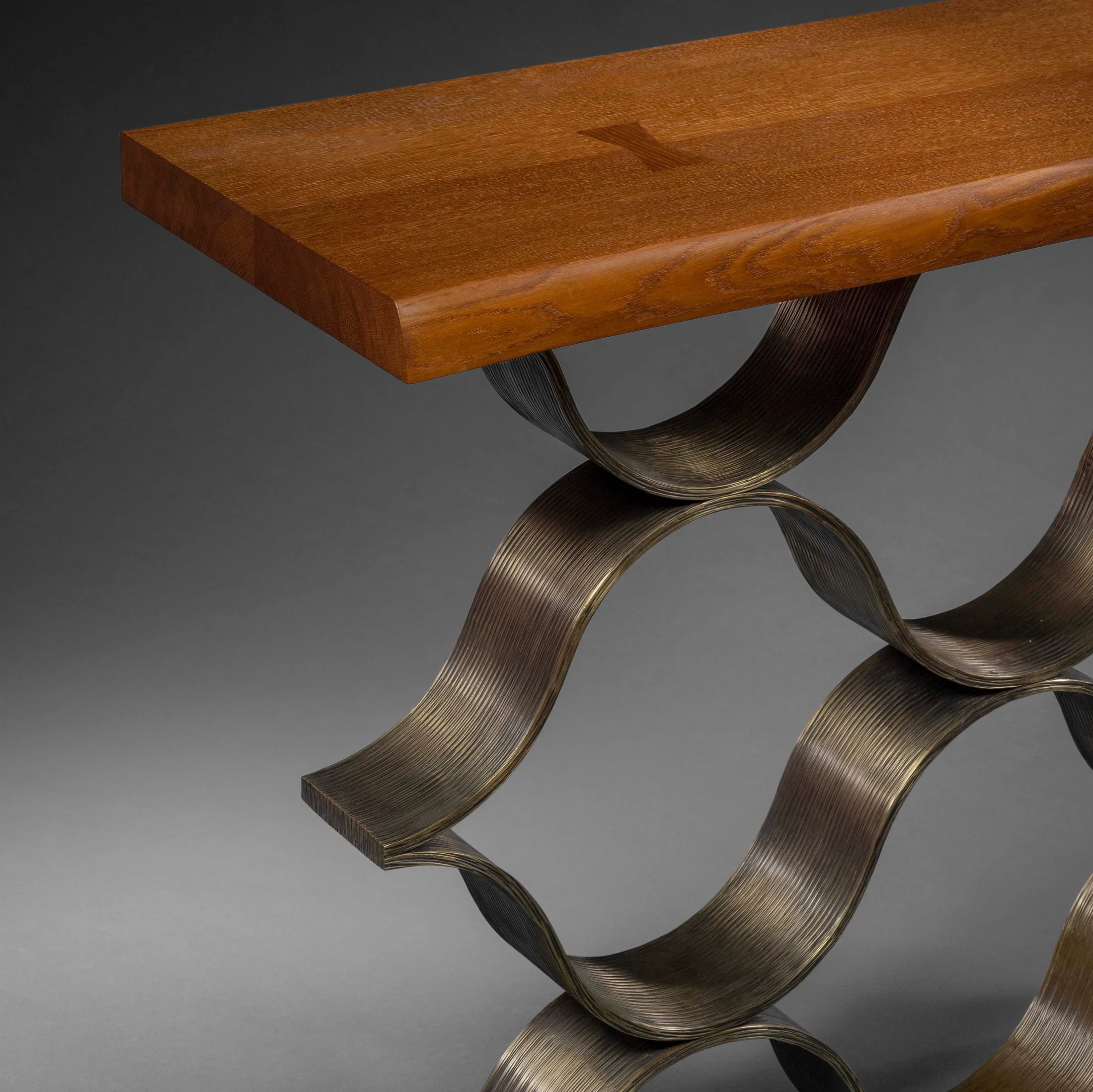 The KS Group - Pinto - ONDE-chene-console-9436-Pinto-Collections-2022.webp