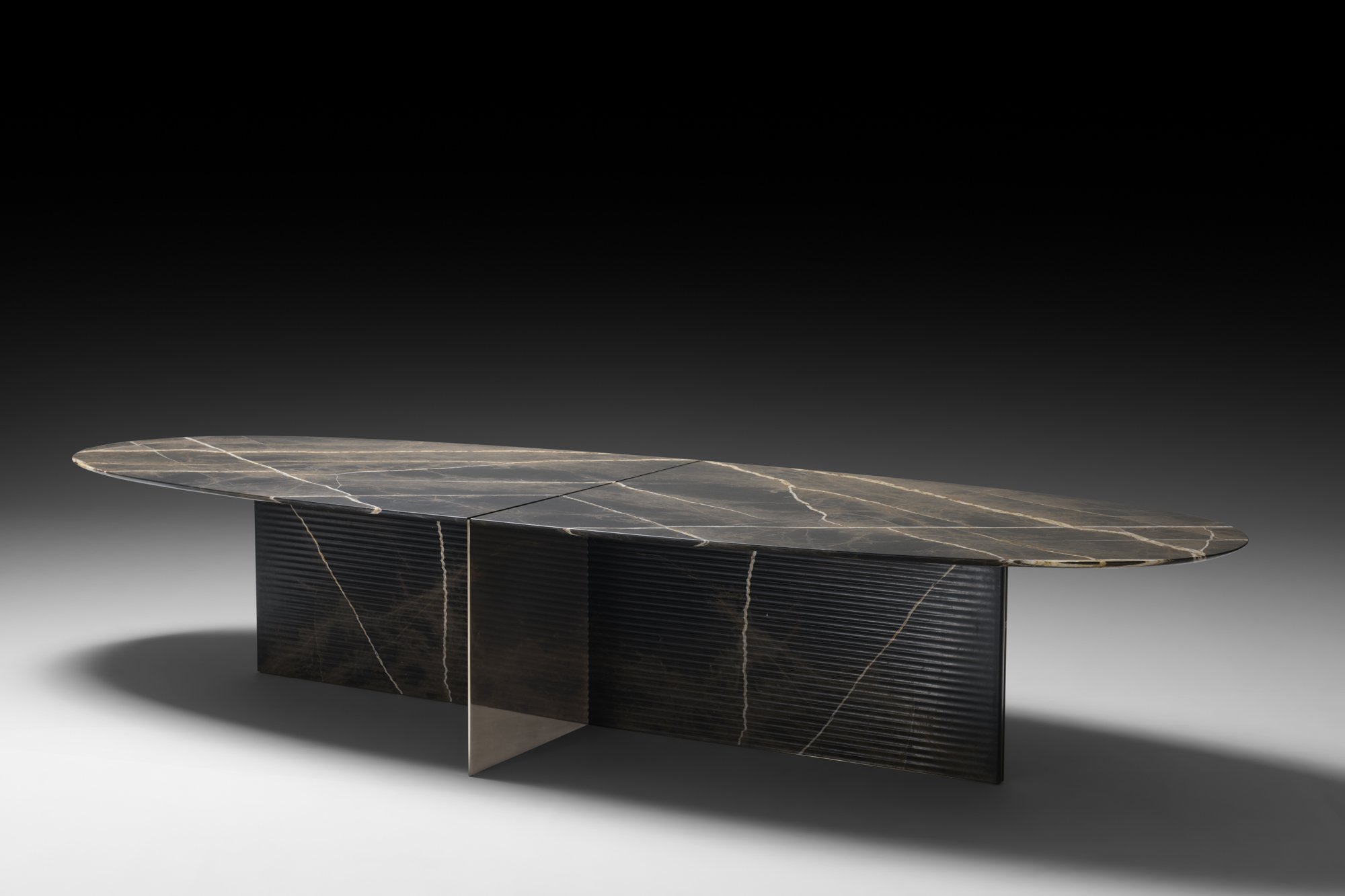 NEUTRA_Aves_table_design by Draw Studio_ph credits Leo Torri_01.jpg