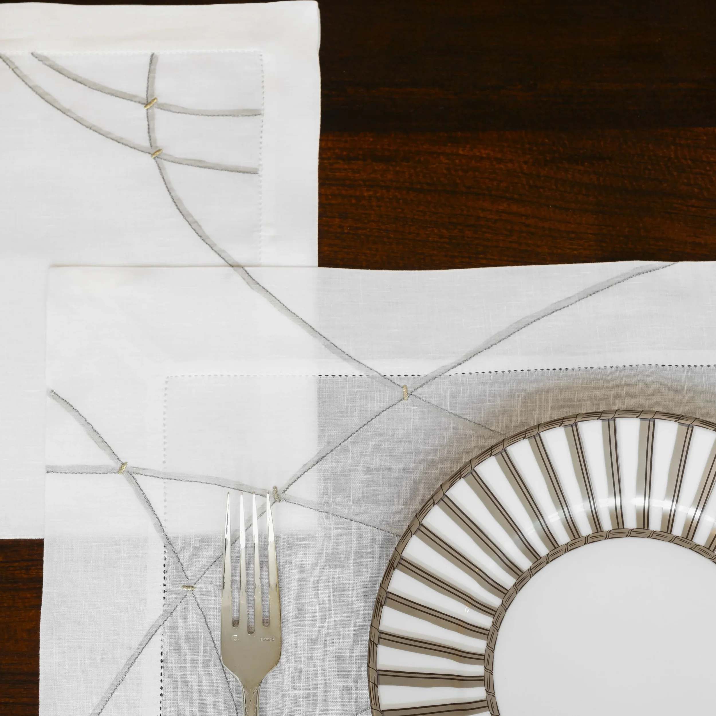 VAPL-03 Dessert Plate 2.webp