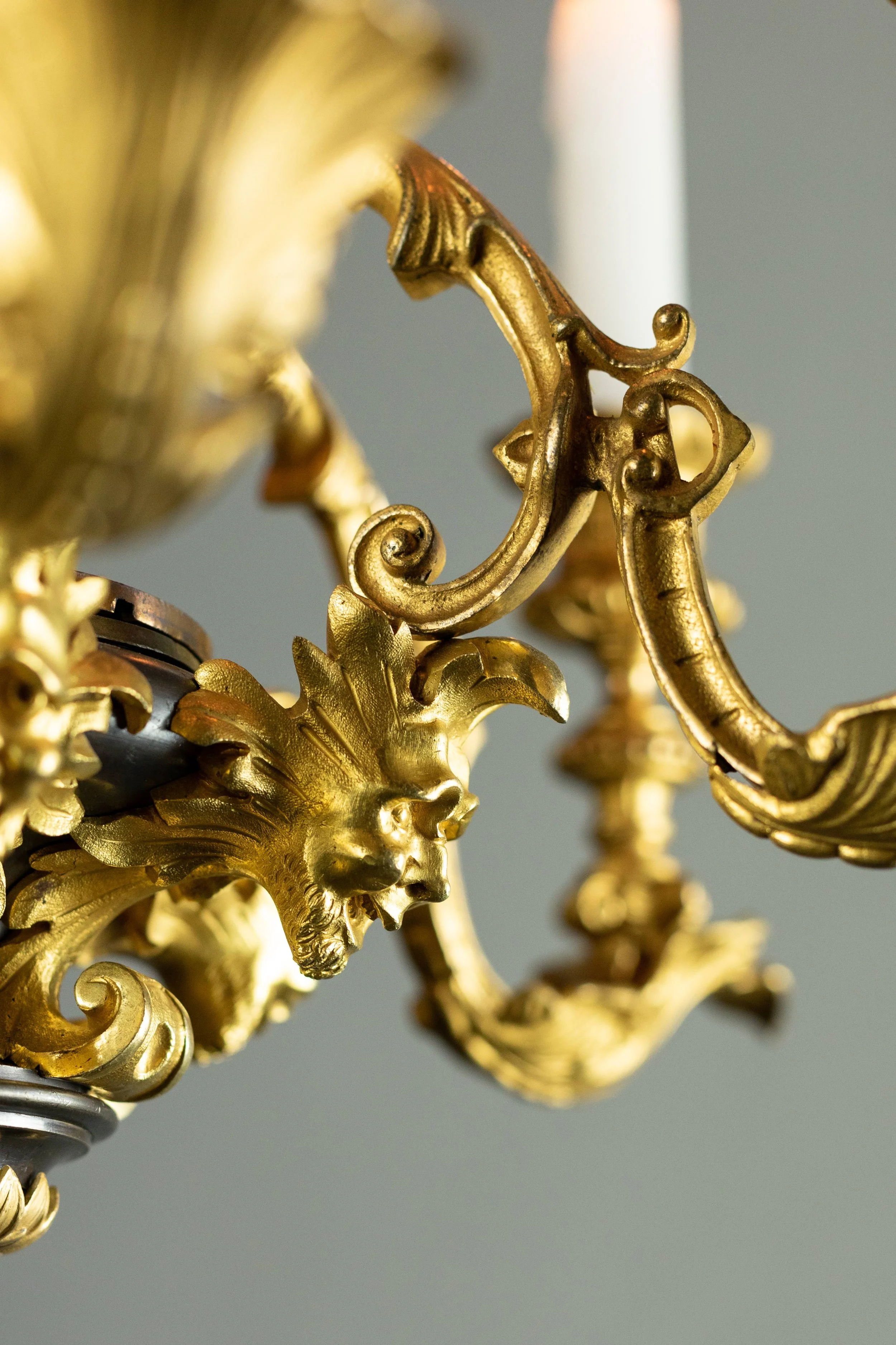 Jewel Chandelier with Mascaron 3.jpg