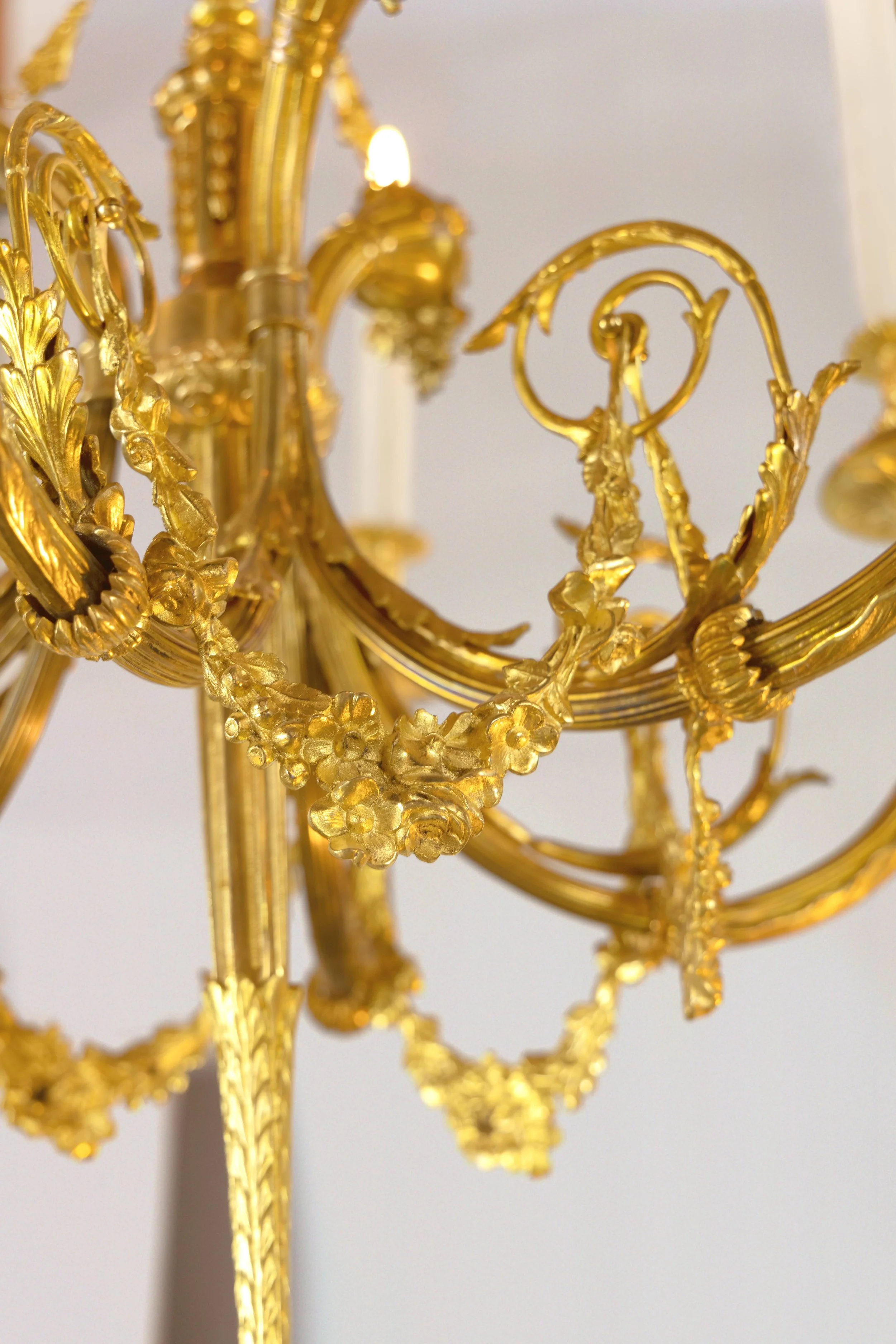 Small chandelier Neo-Louis XVI 5.jpg