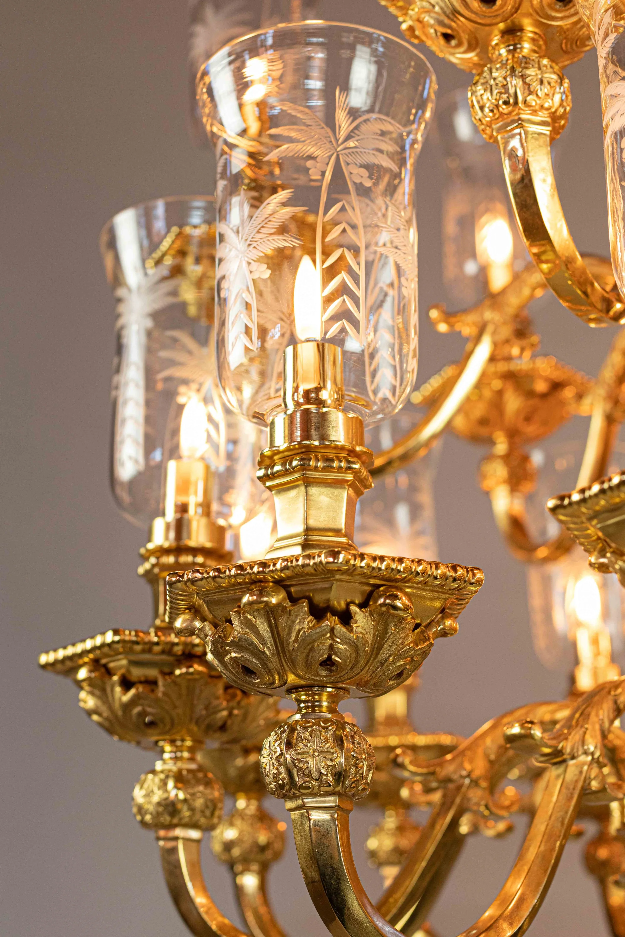 Louis XIV Pineapple Chandelier 18 lights 9.jpg