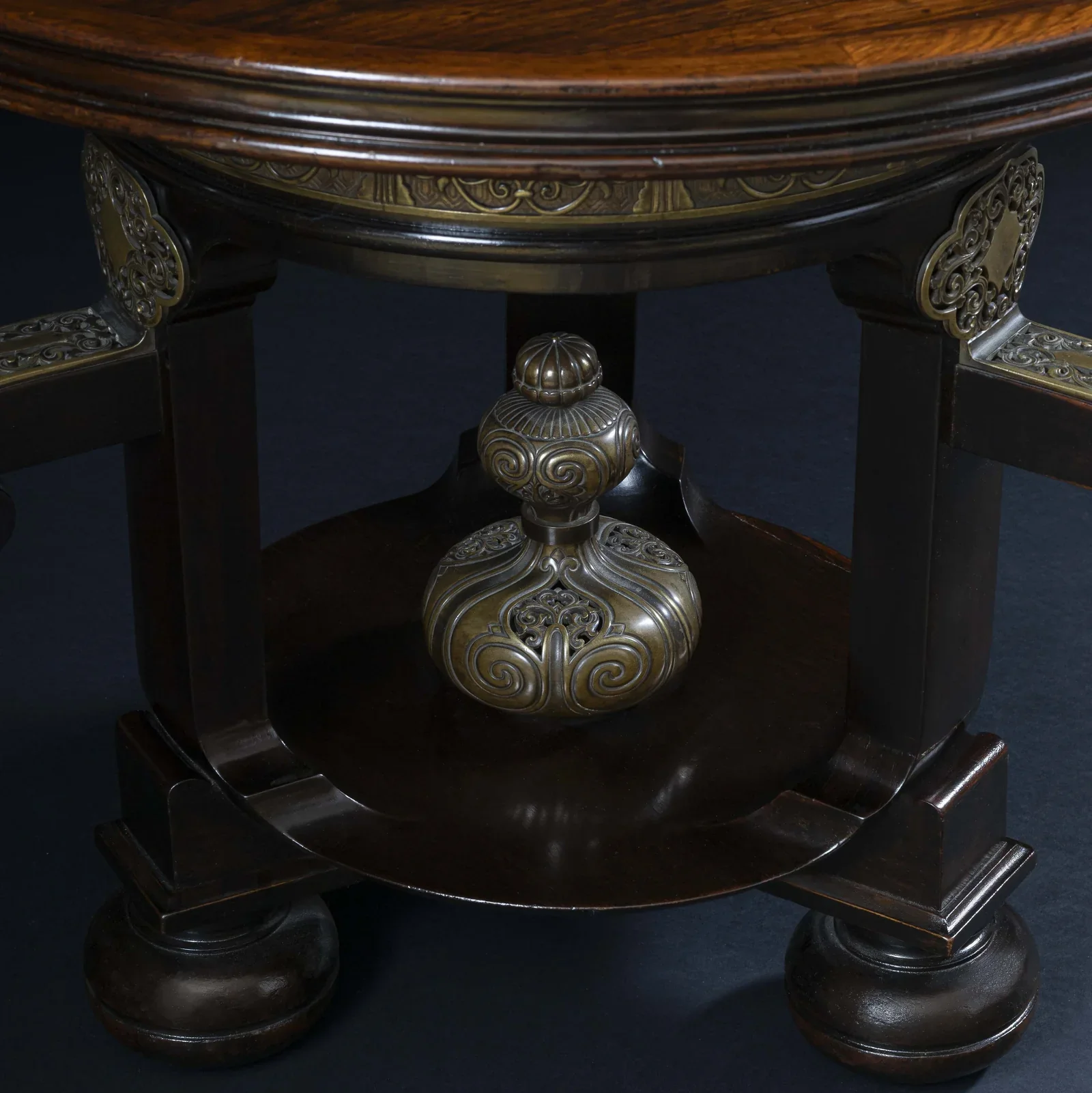 Édouard Lièvre (1829-1886), Japonisme Tripod Gueridon 4.webp