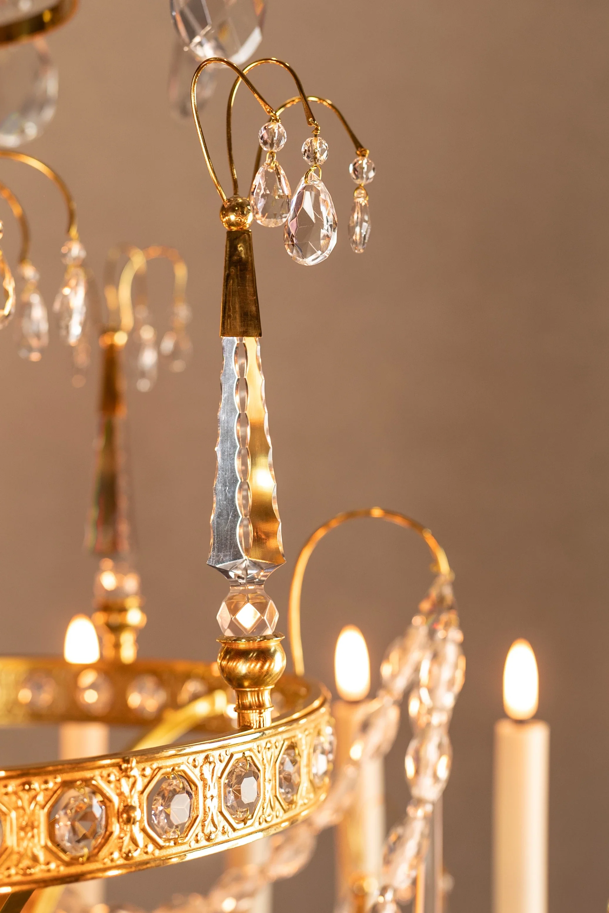 Blue-centred Russian Chandelier 2.webp