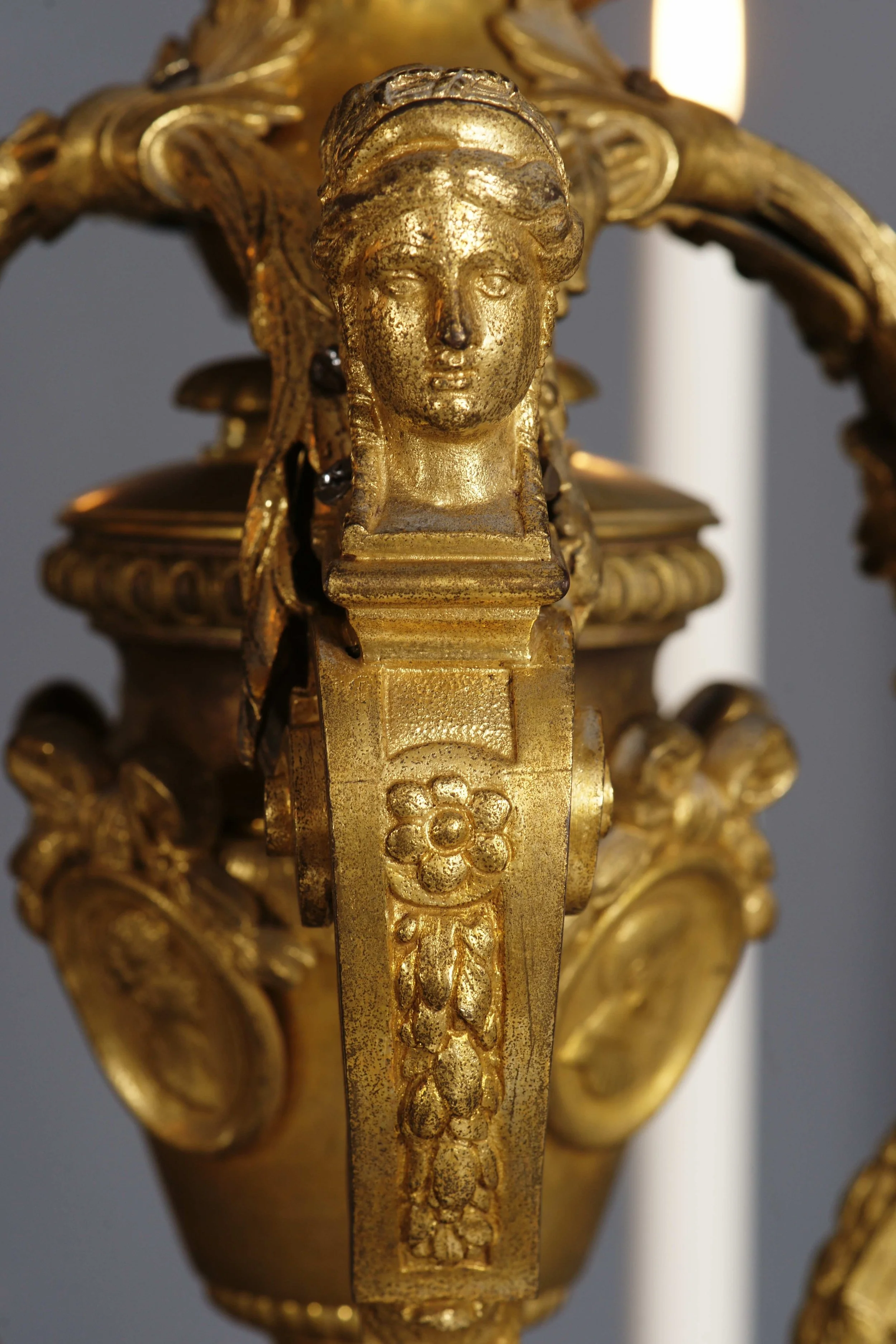 Boulle 4 Seasons Chandelier 6.jpg