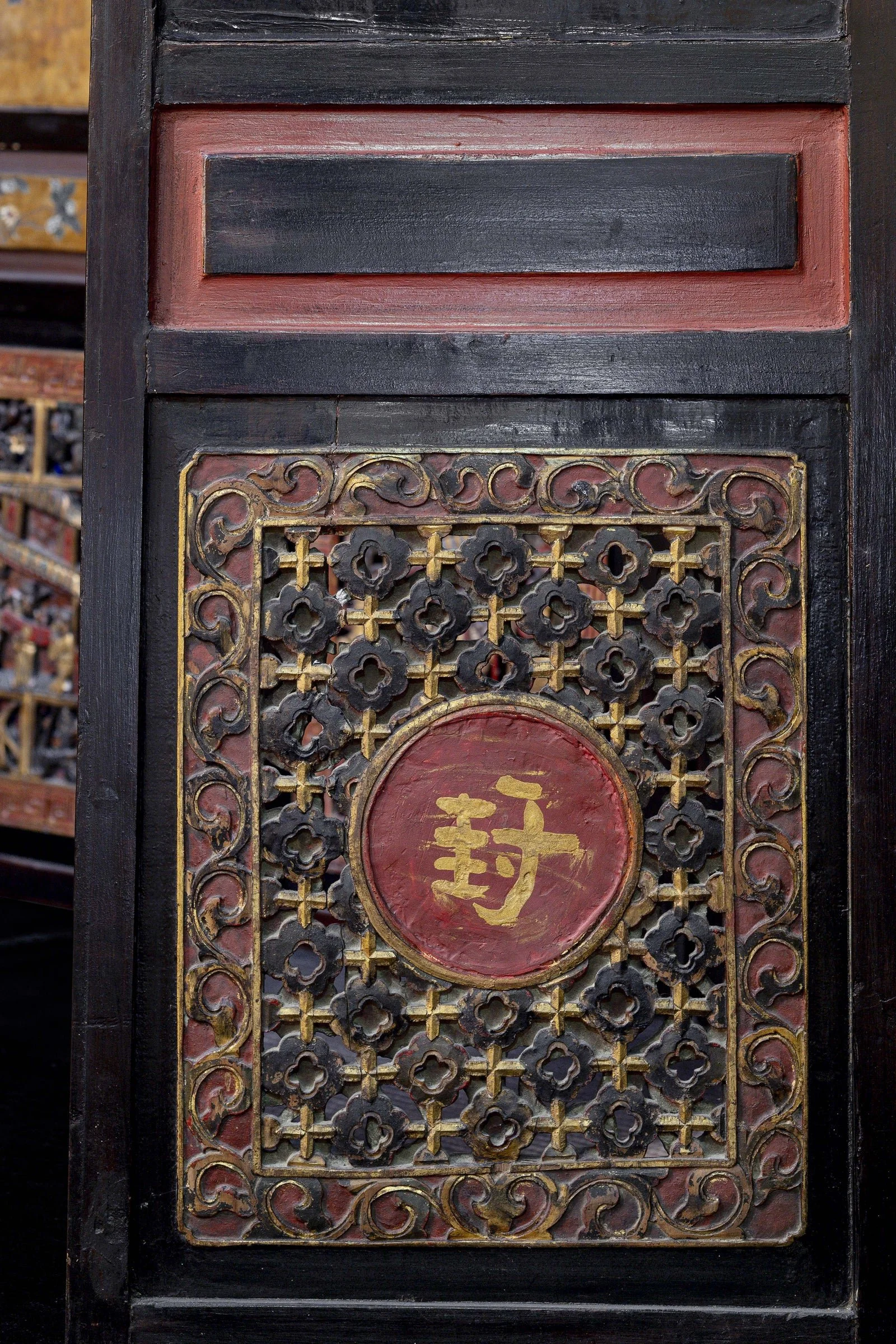 China, Qing Dynasty, Exceptional Twelve-Panel Coromandel Screen19.jpg
