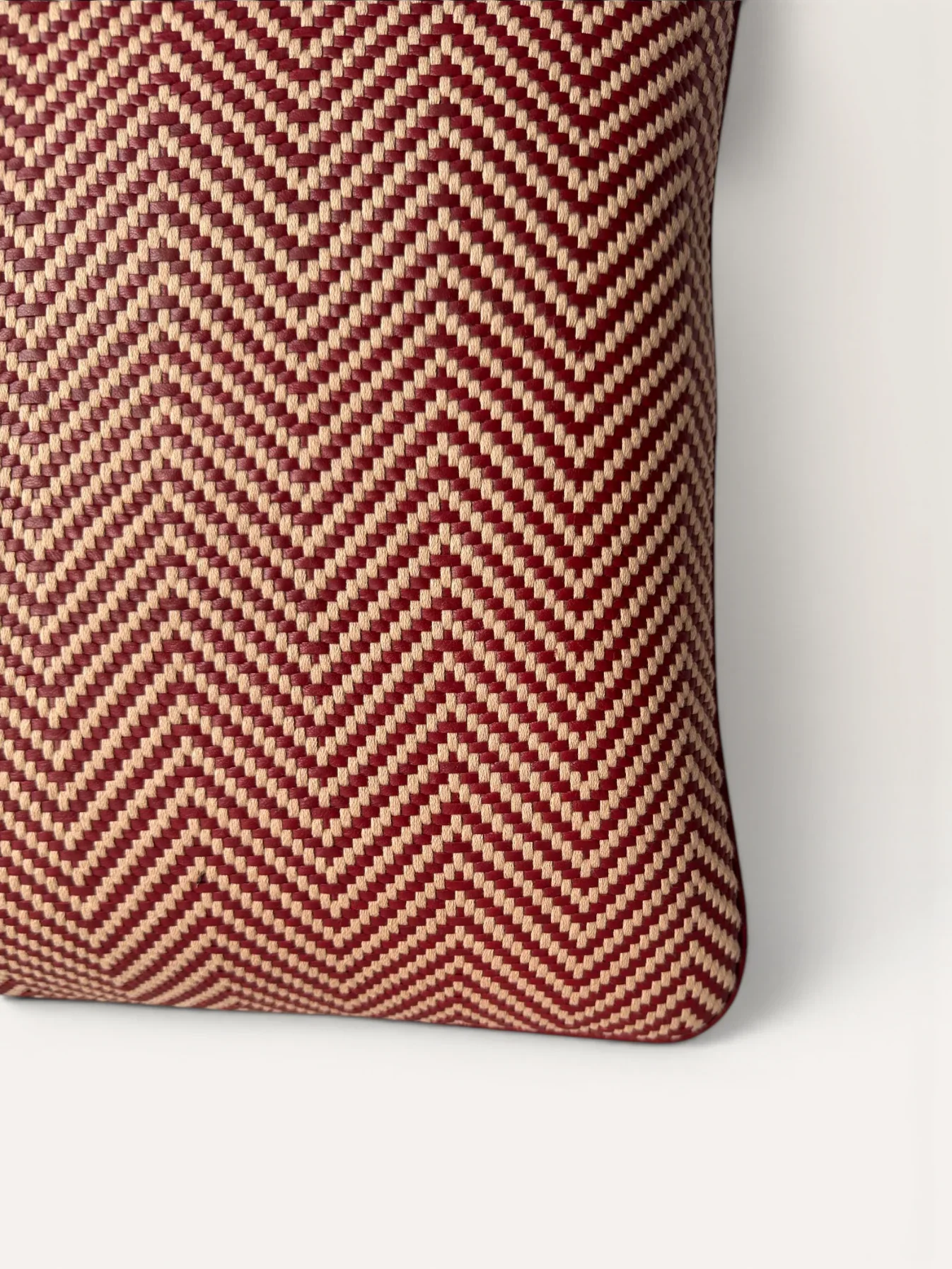 The KS Group - COURTIN | Cushioin | Chevron I Bordeaux Beige 5.webp
