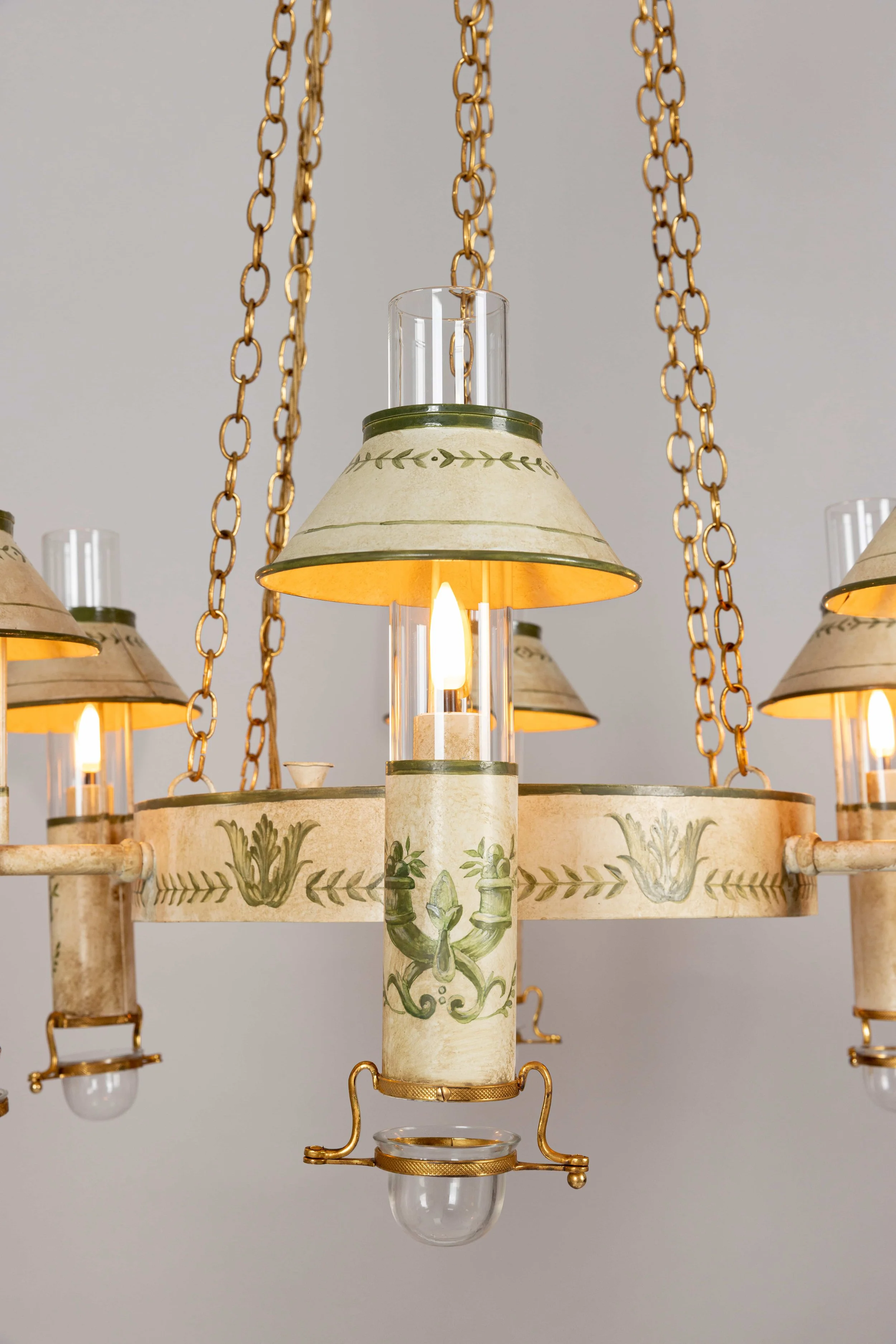 Oil chandelier from Bussy Rabutin 2.jpg