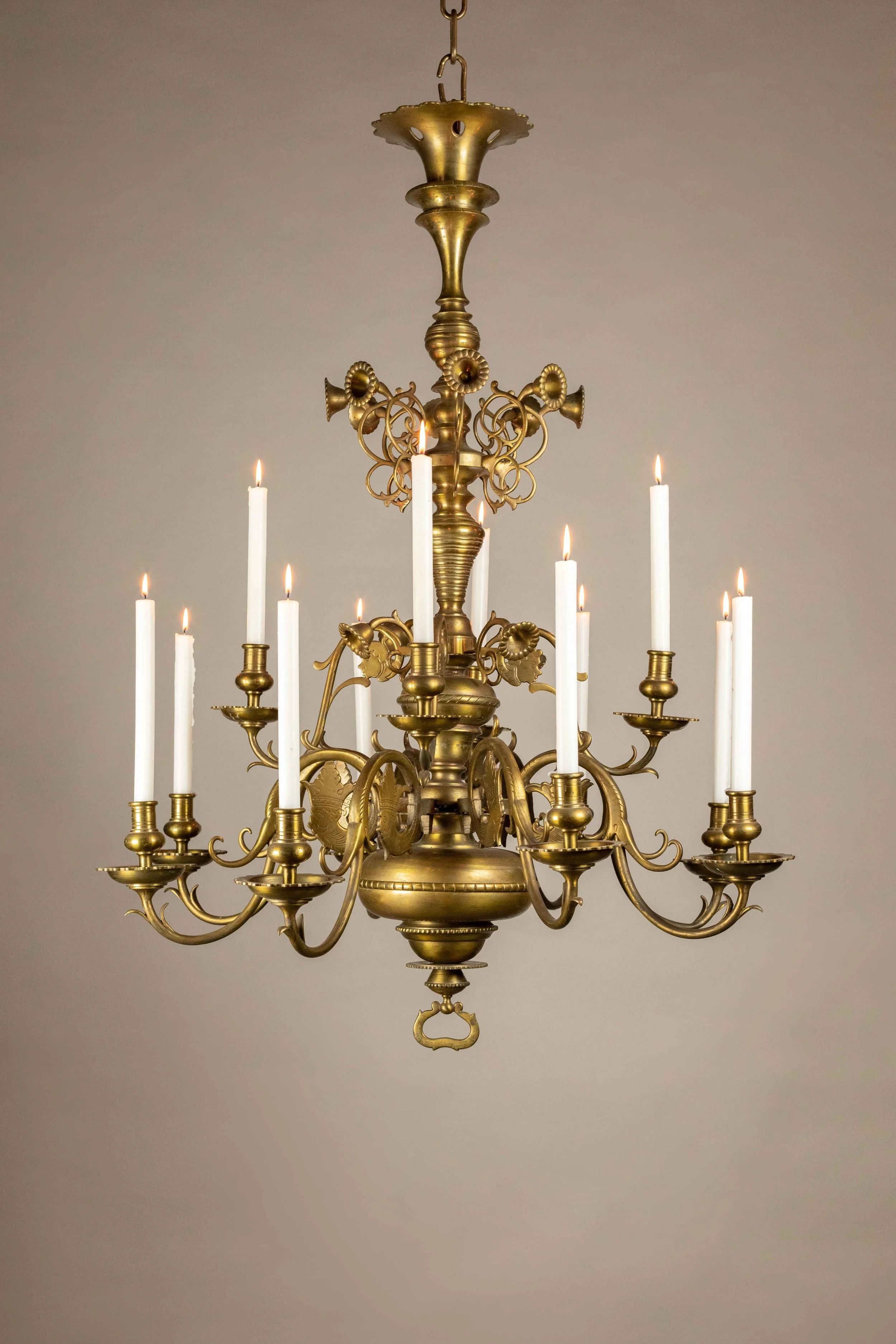 Neo-17ieme century chandelier.jpg