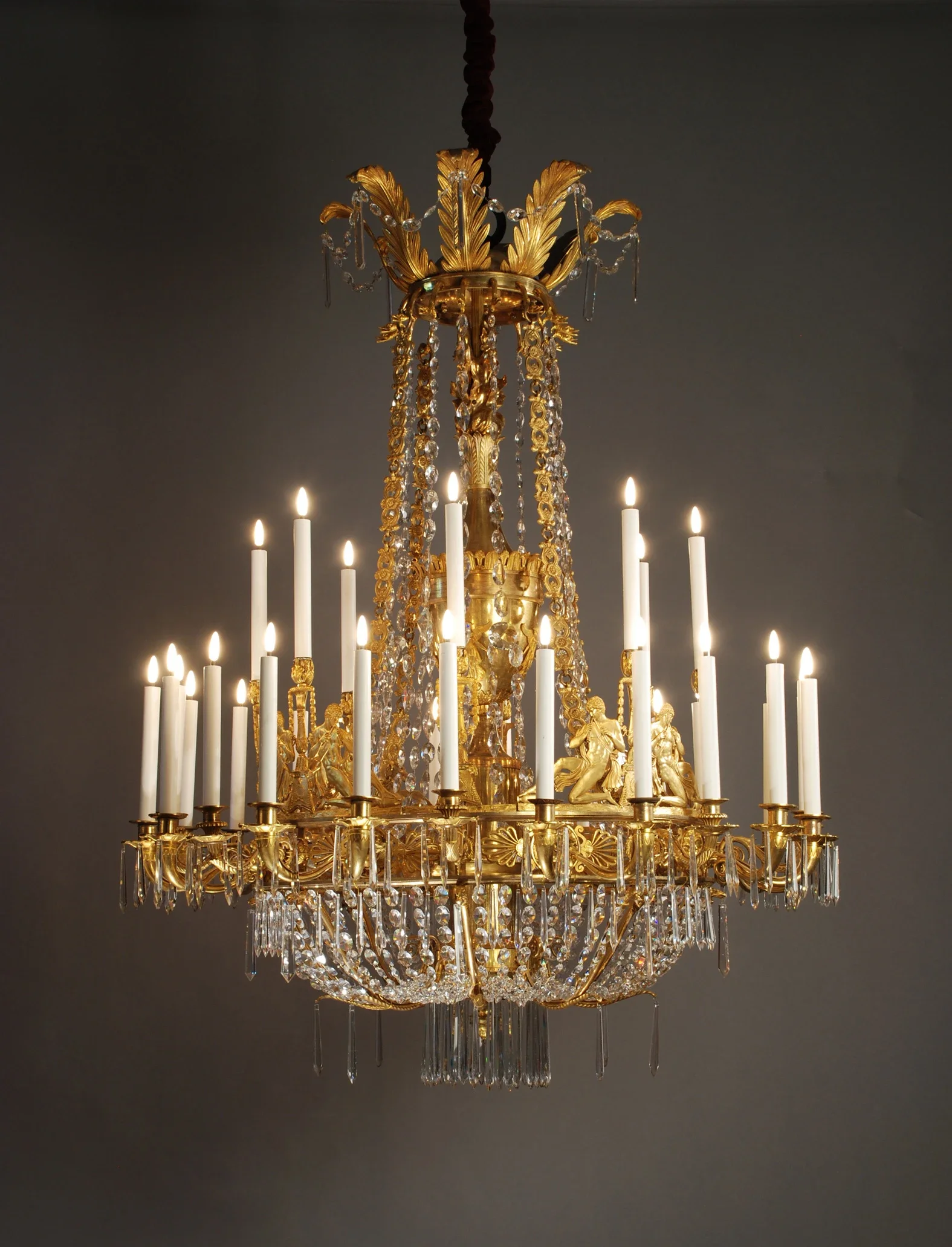 Important Empire Chandelier with Antique Decor 1.webp
