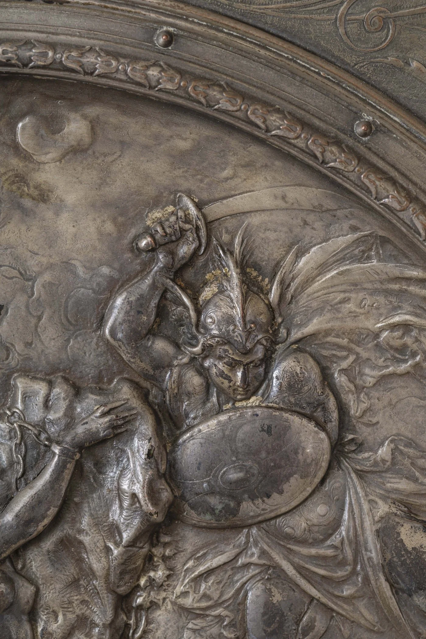 Set of 9 Neo-Renaissance Presentation Dishes 33.jpg