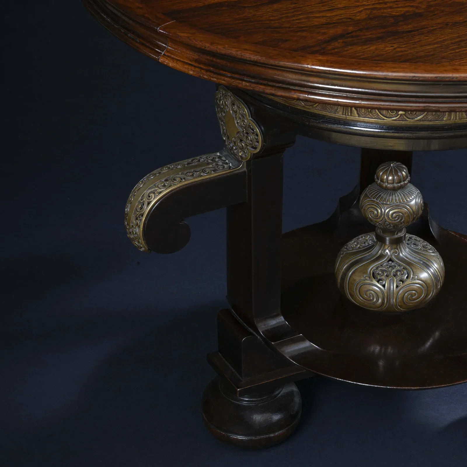 Édouard Lièvre (1829-1886), Japonisme Tripod Gueridon 3.webp
