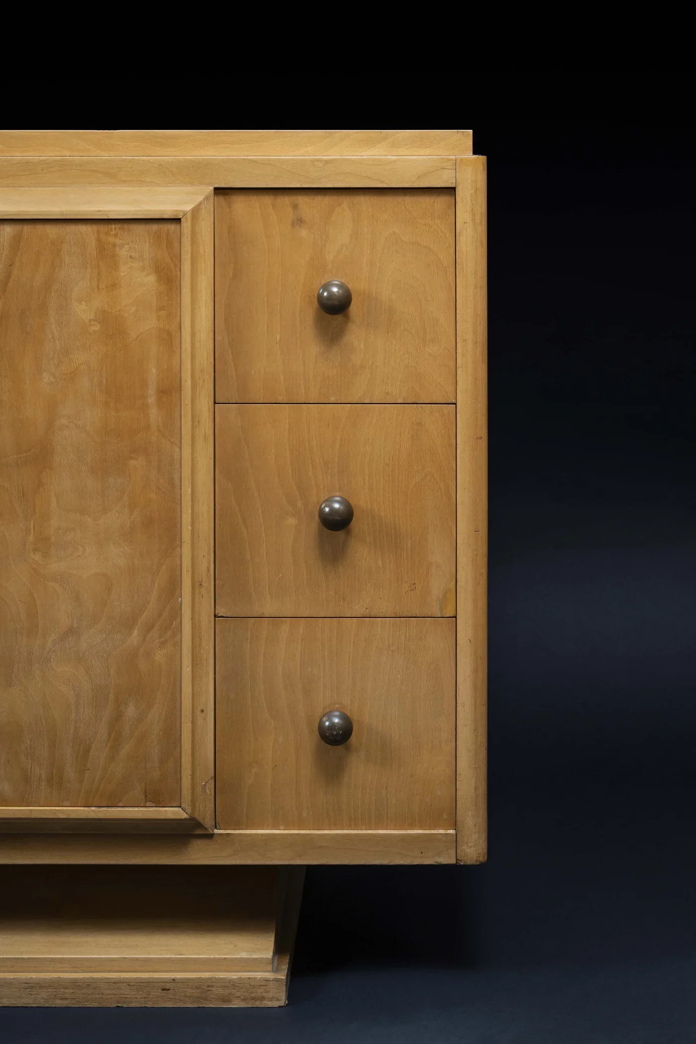 Maurice Dufrêne (1876-1955), Sideboard 3.webp